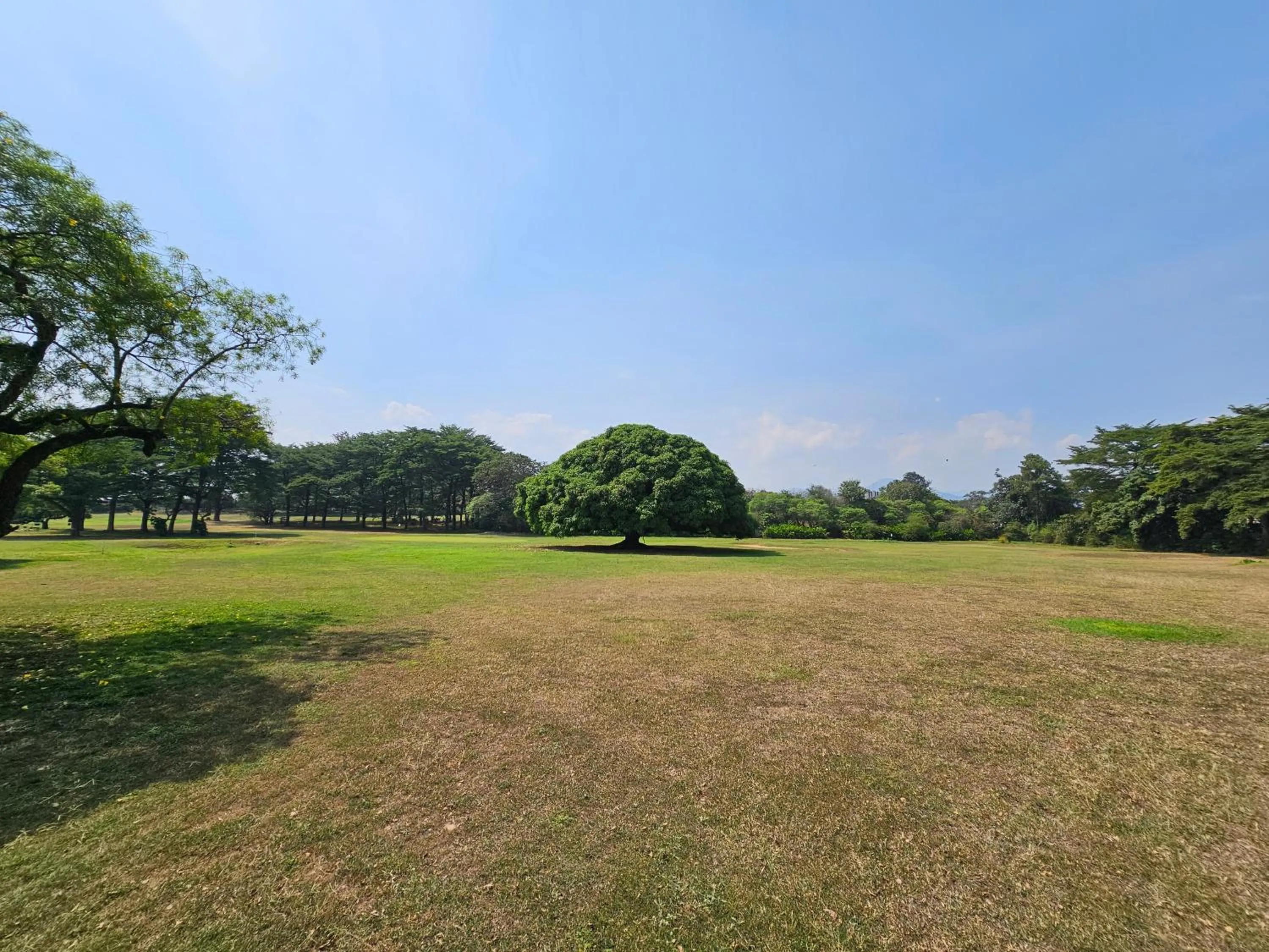 Golfcourse in Burundi Palace Boutique Hotel