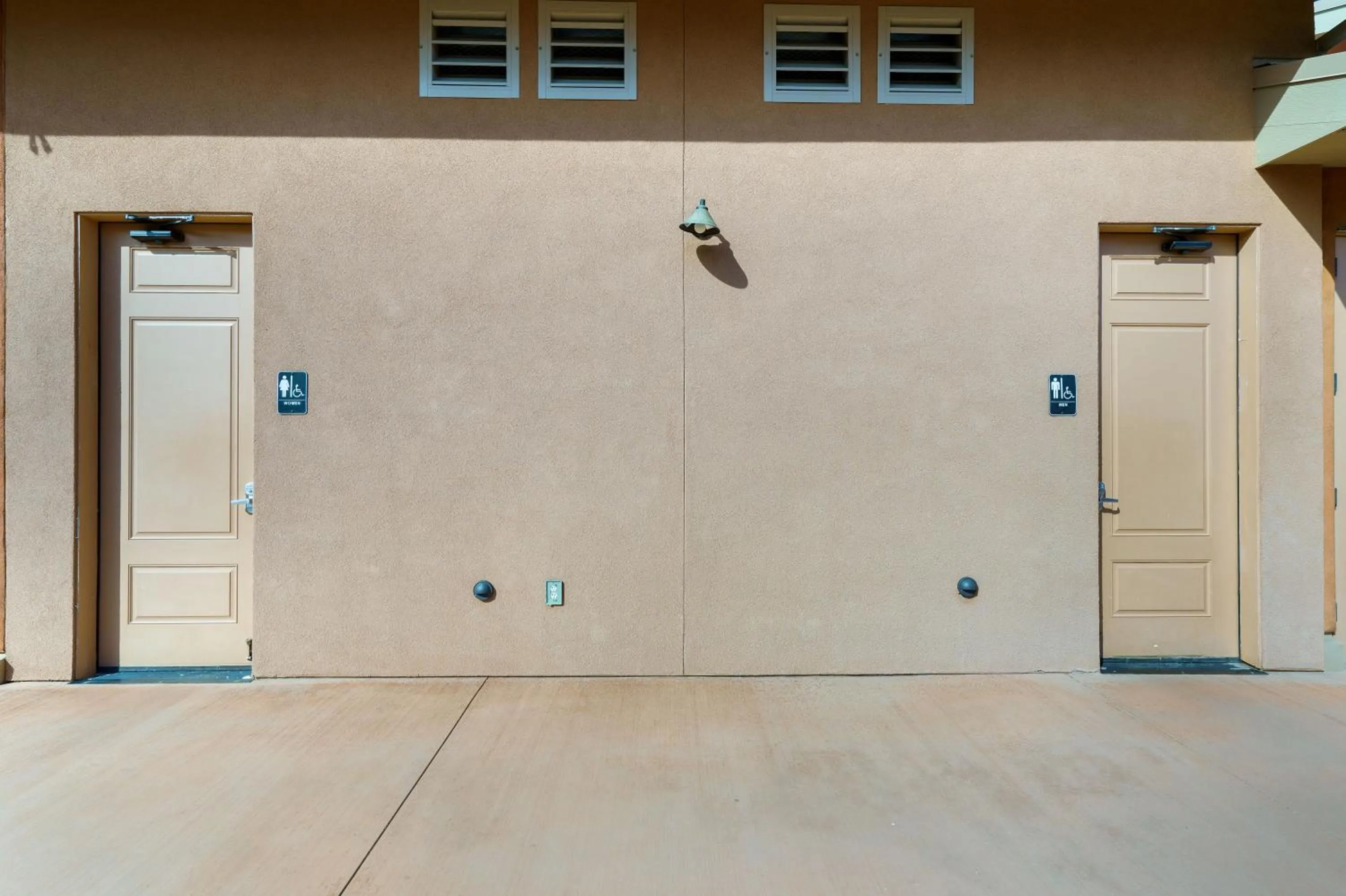 Public Bath in HTR Moab
