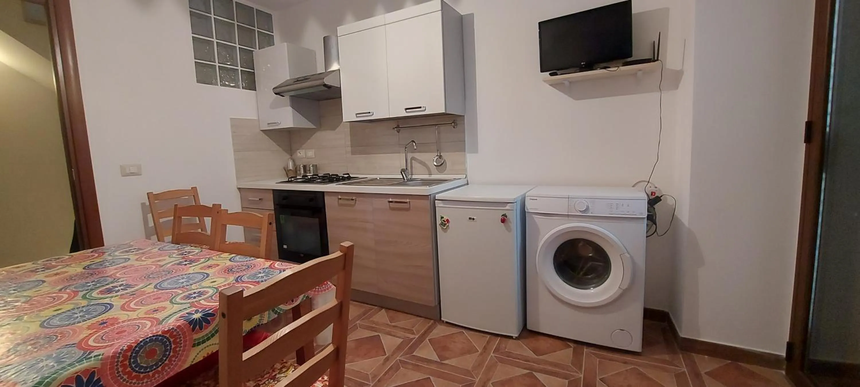 Kitchen or kitchenette in LA CASA DI NONNA GIOVANNA