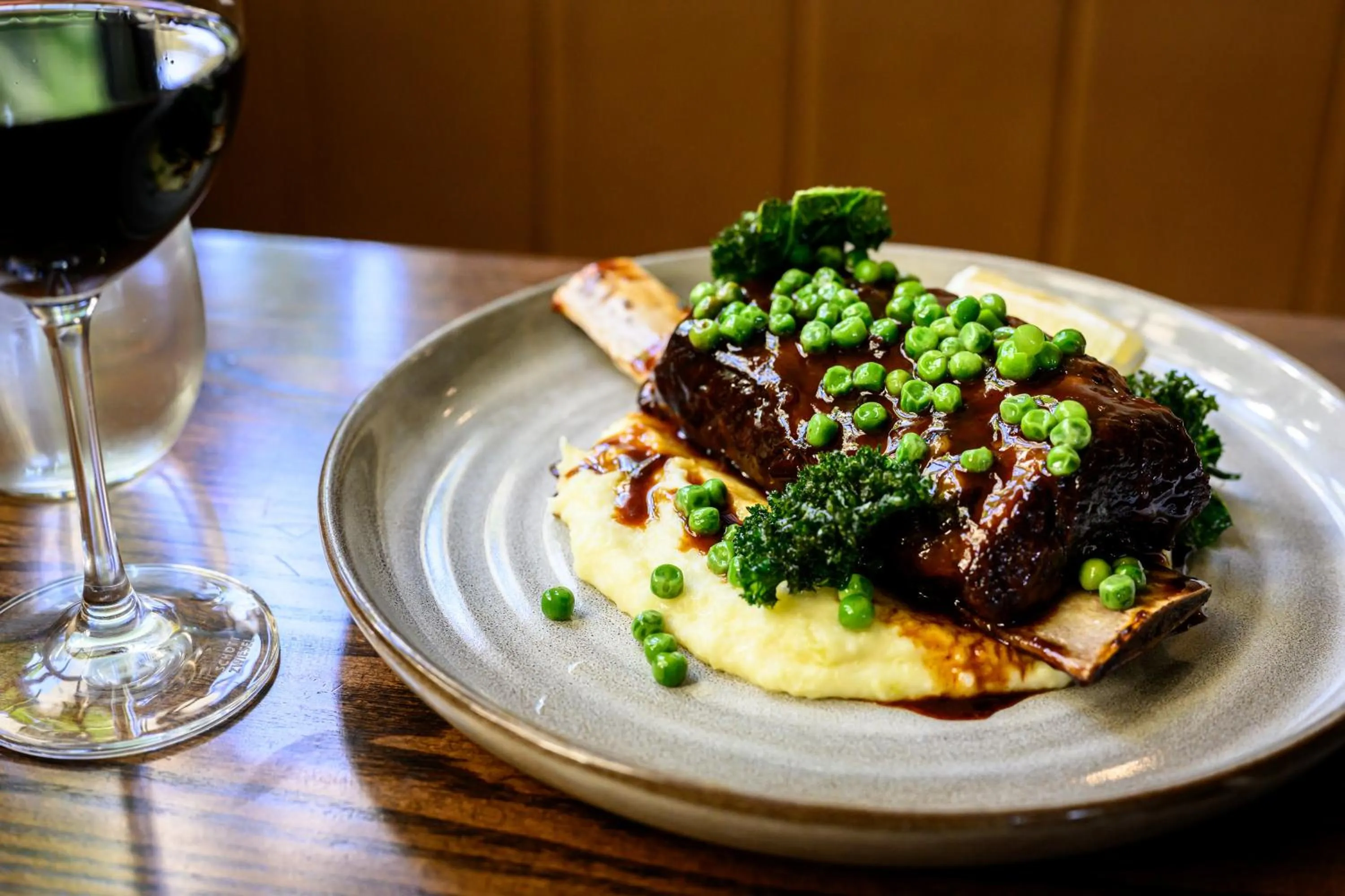 Restaurant/places to eat in XVI Suites - Adults Only