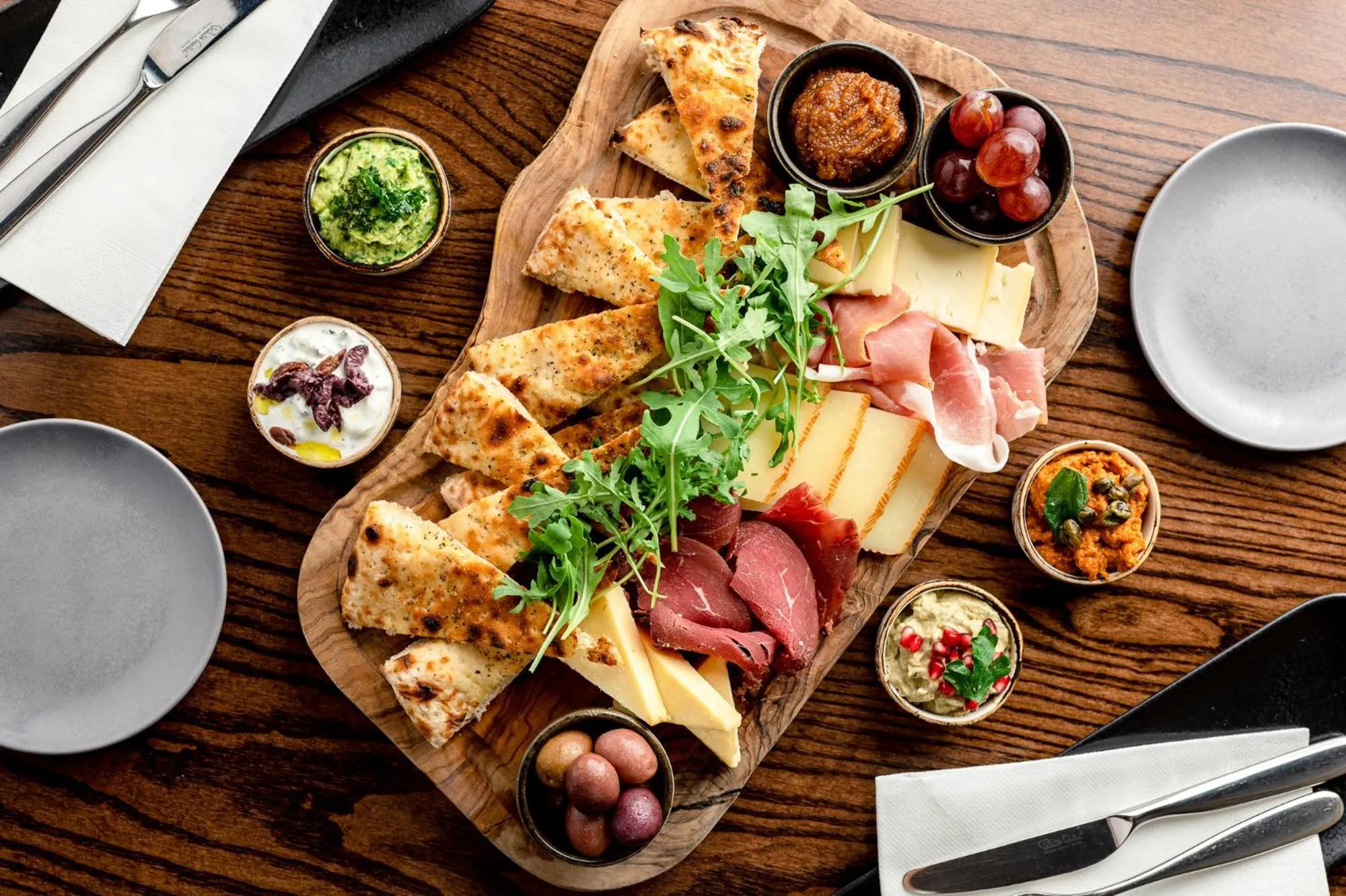 Restaurant/places to eat in XVI Suites - Adults Only