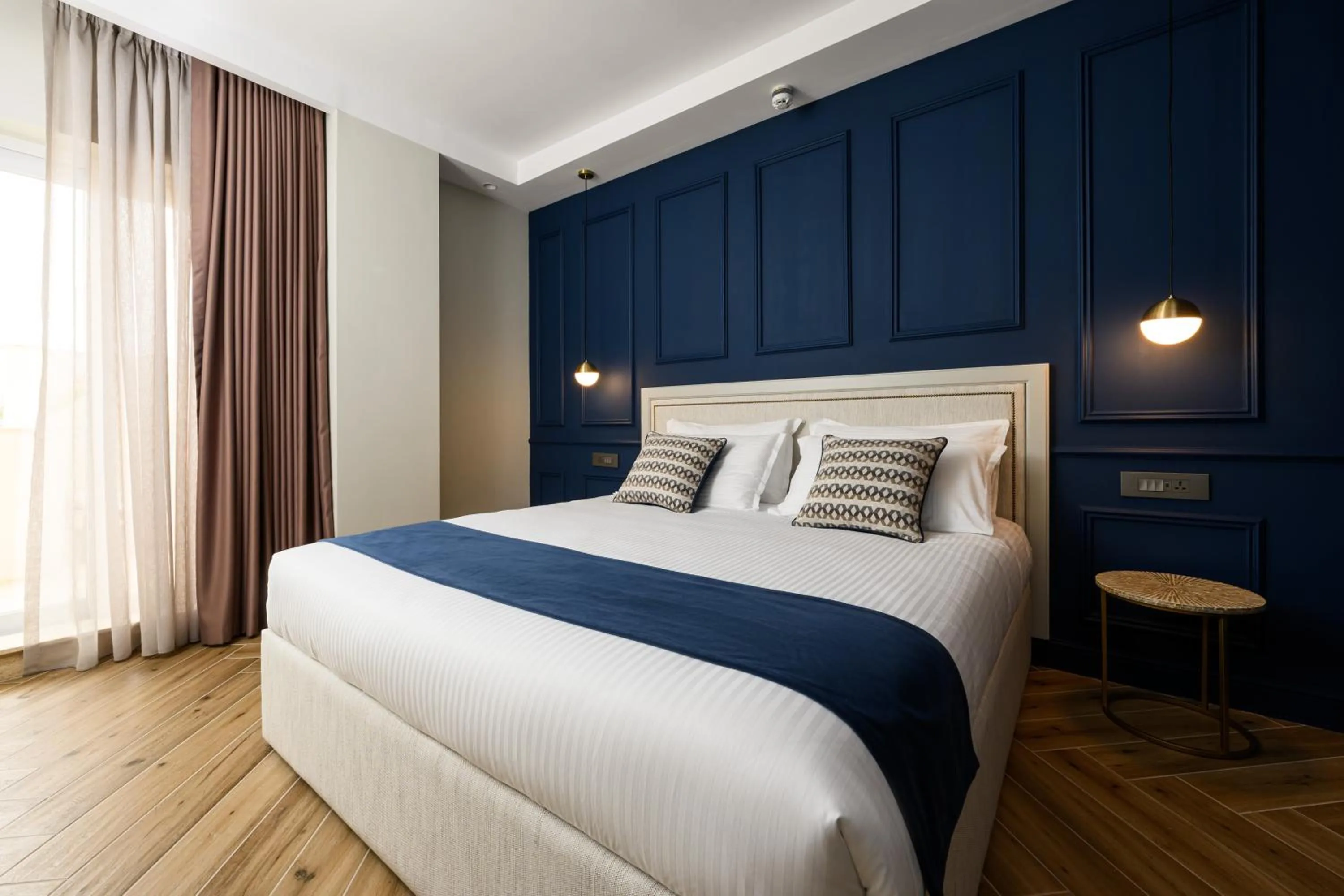 Property building, Bed in XVI Suites - Adults Only