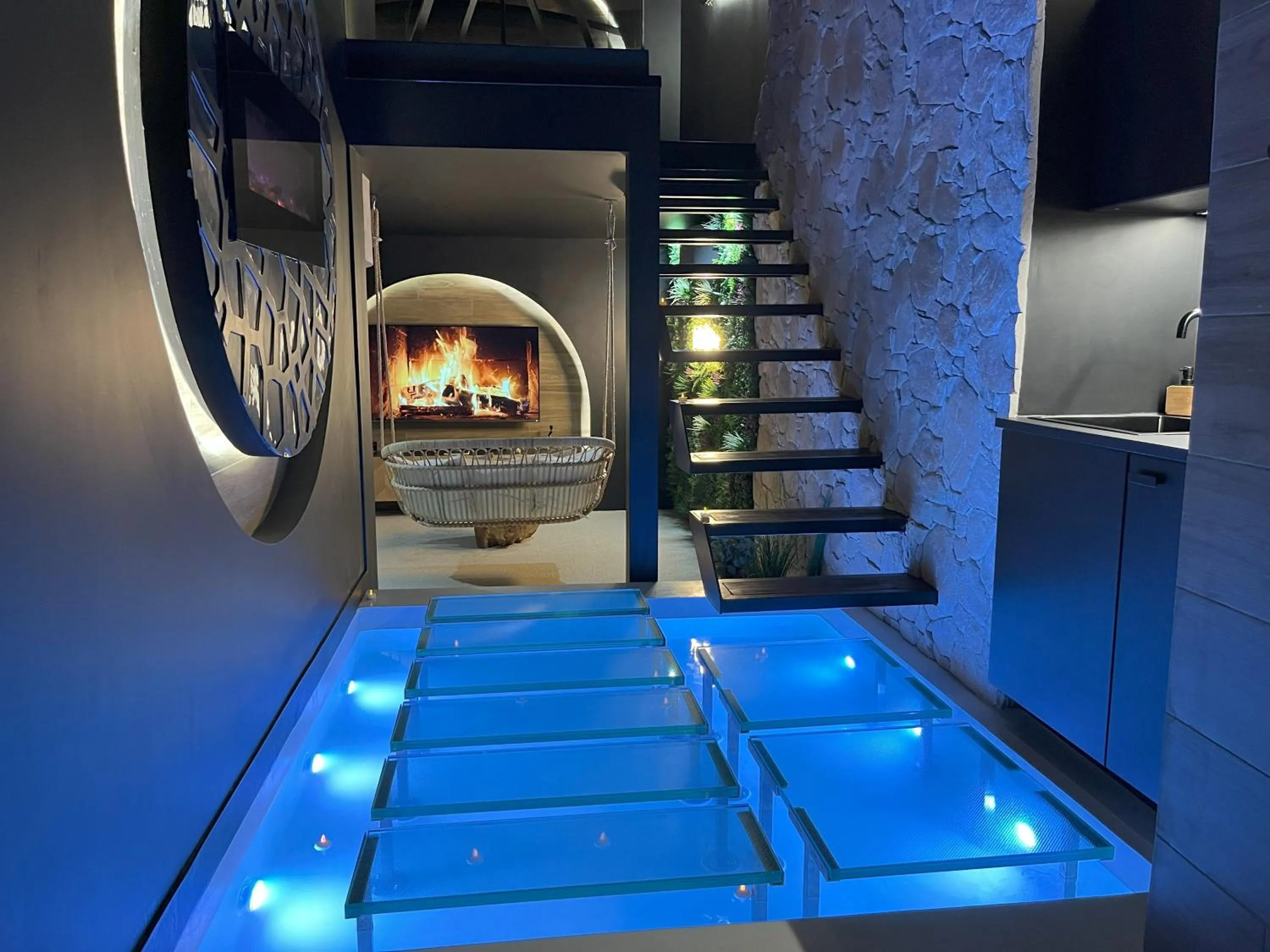 Facade/entrance in OMIRA - Nuits d'exception & Spa