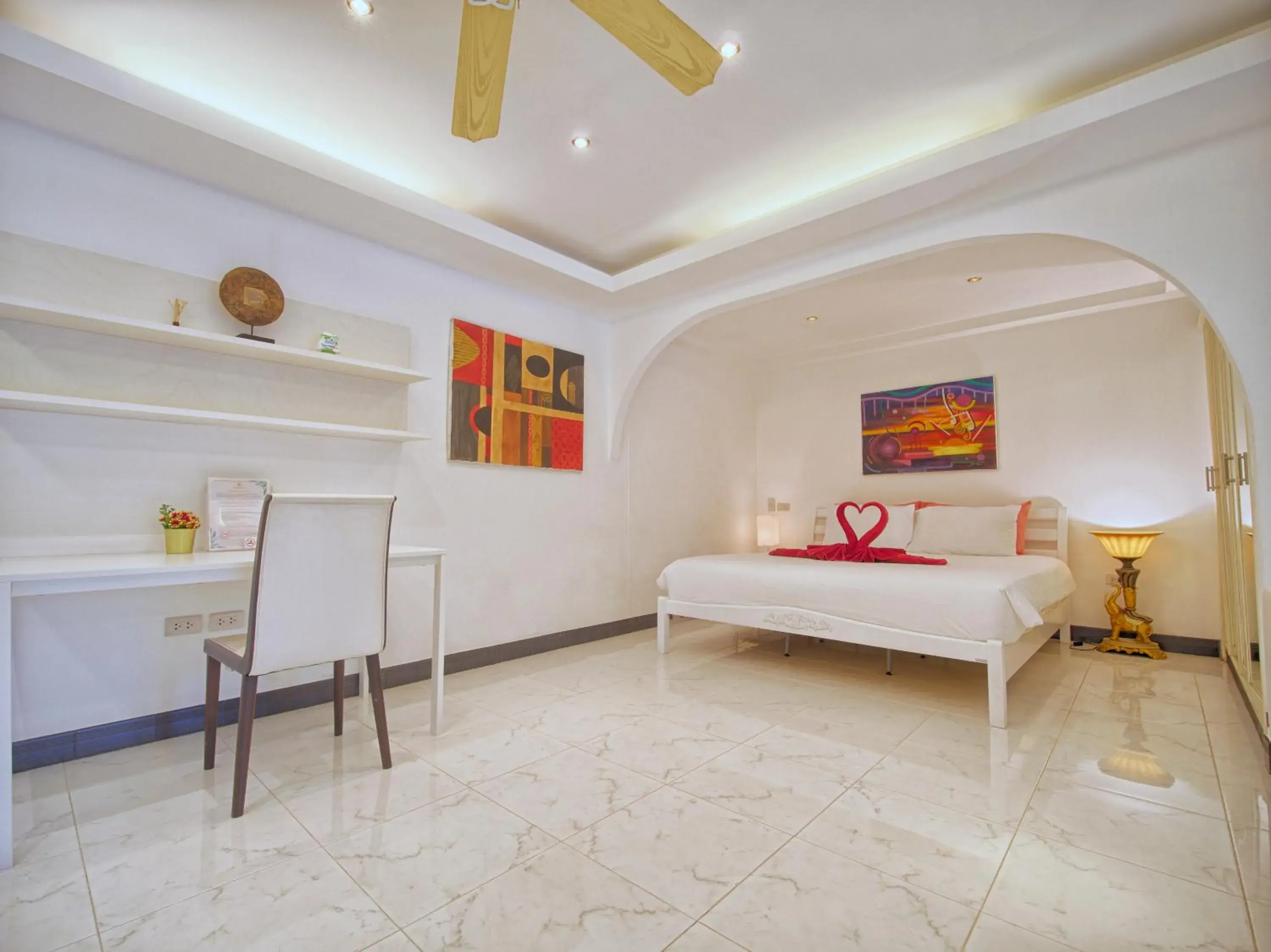 Bed in Serenity Lakeside Resort Bed in Serenity Lakeside Resort