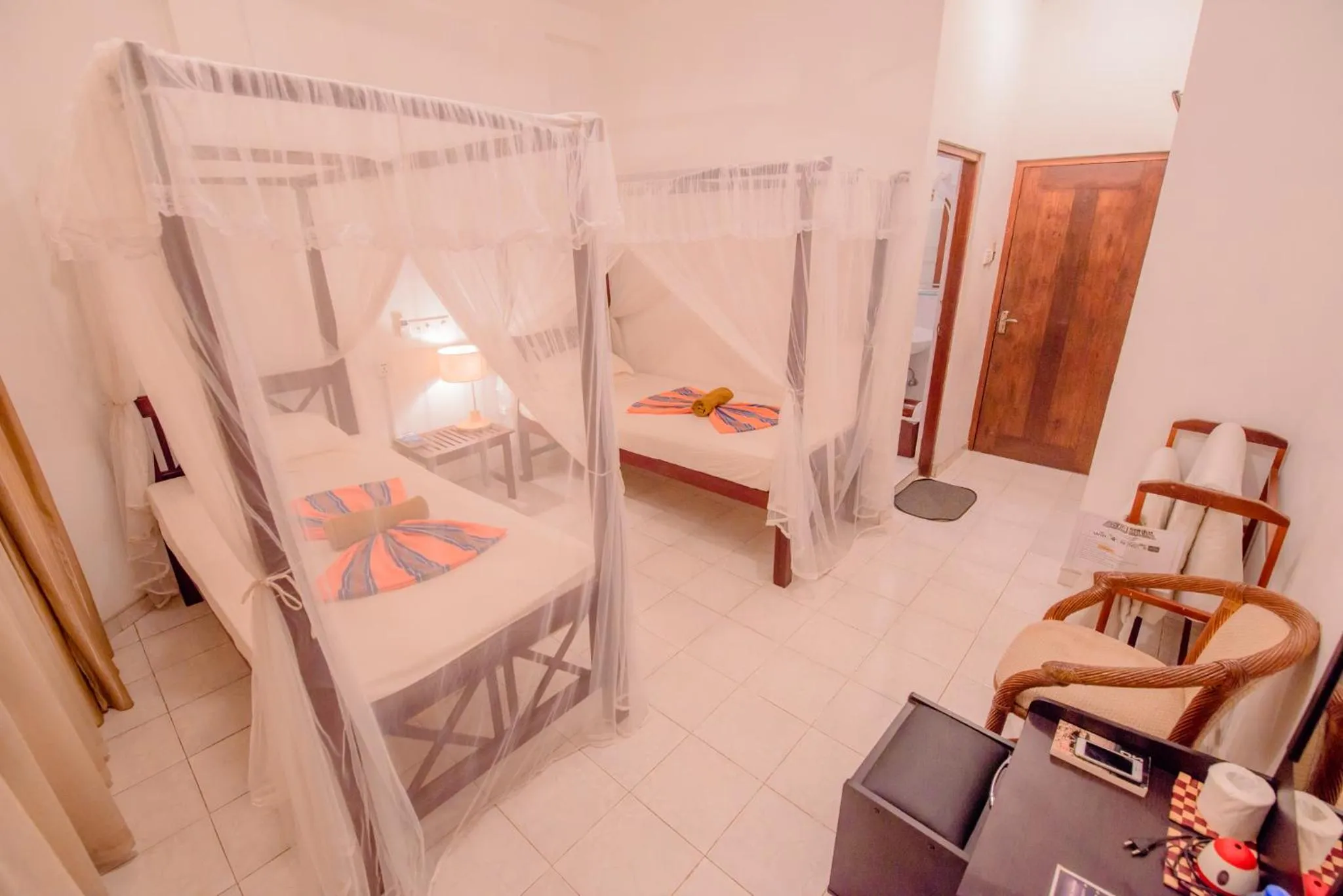Photo of the whole room, Bed in Muhsin Villa - Galle Fort