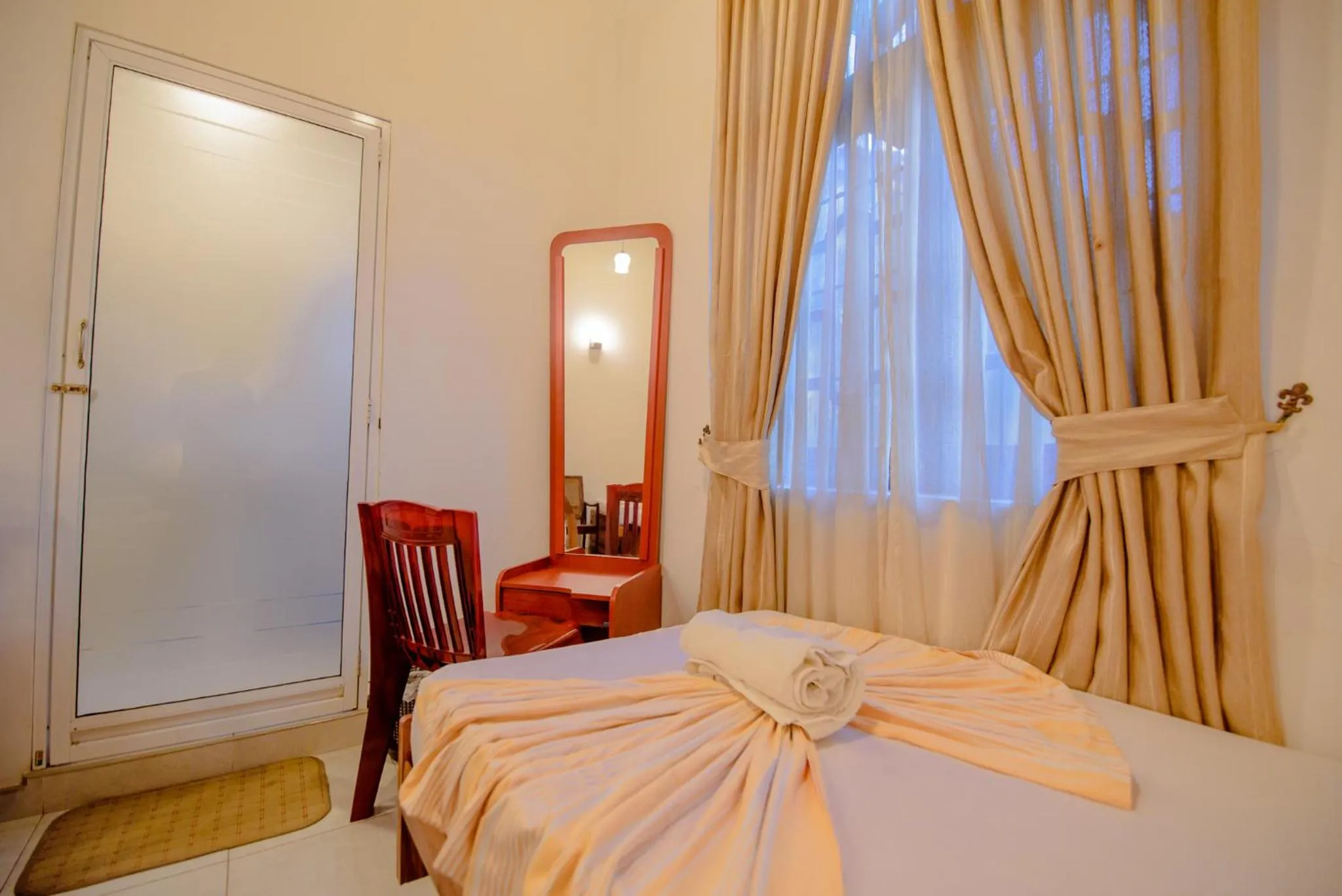 Bedroom, Bed in Muhsin Villa - Galle Fort