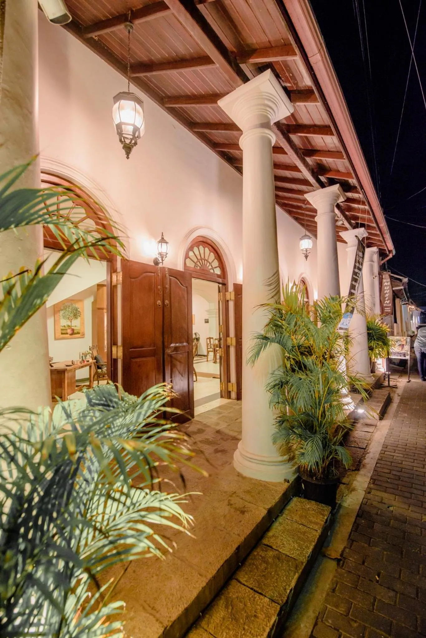 Night in Muhsin Villa - Galle Fort