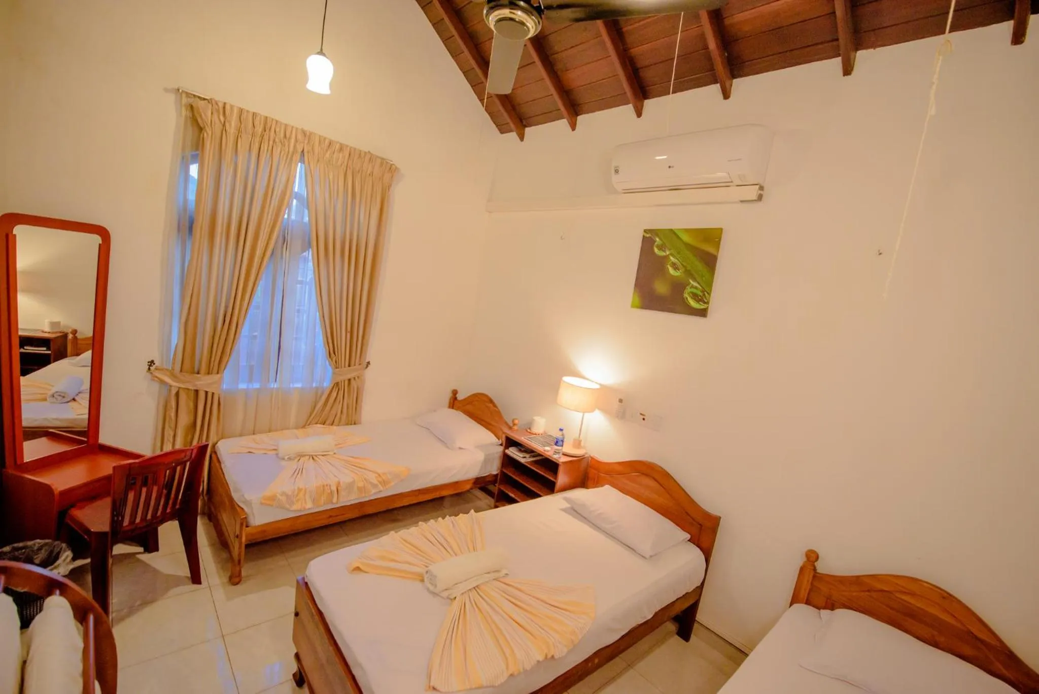 Bed in Muhsin Villa - Galle Fort