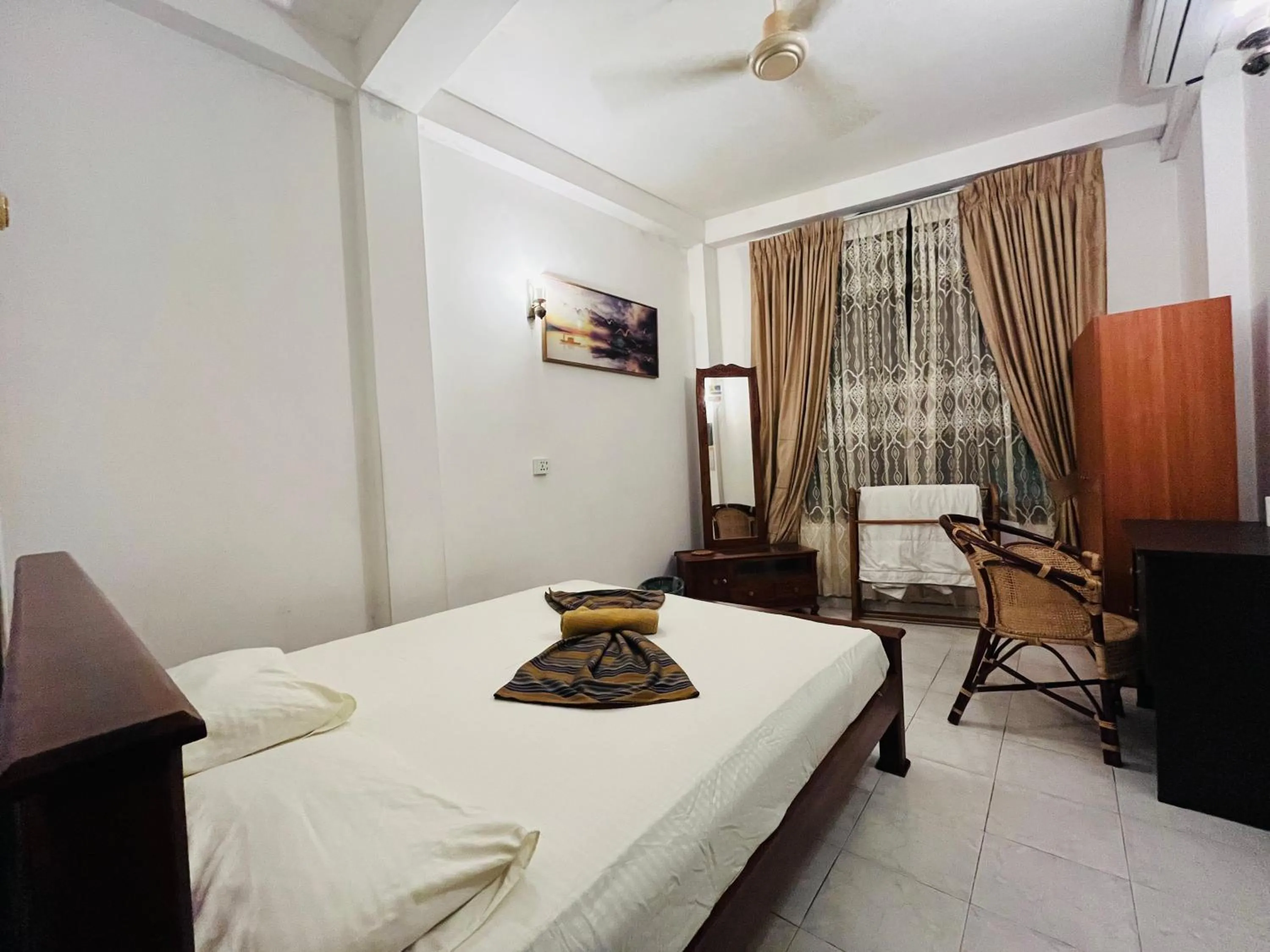 Bedroom, Bed in Muhsin Villa - Galle Fort