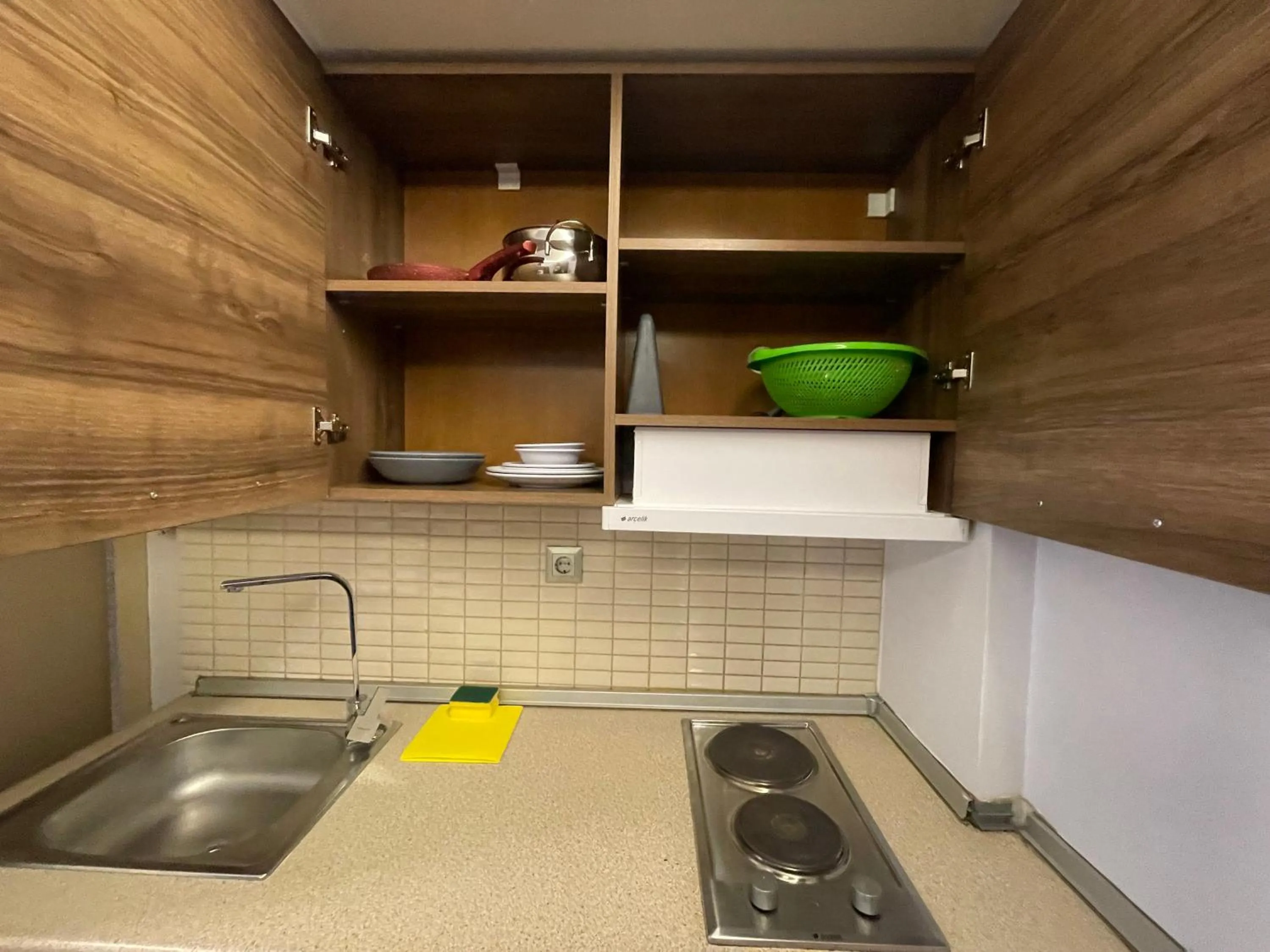 Coffee/tea facilities in Elegance Suites