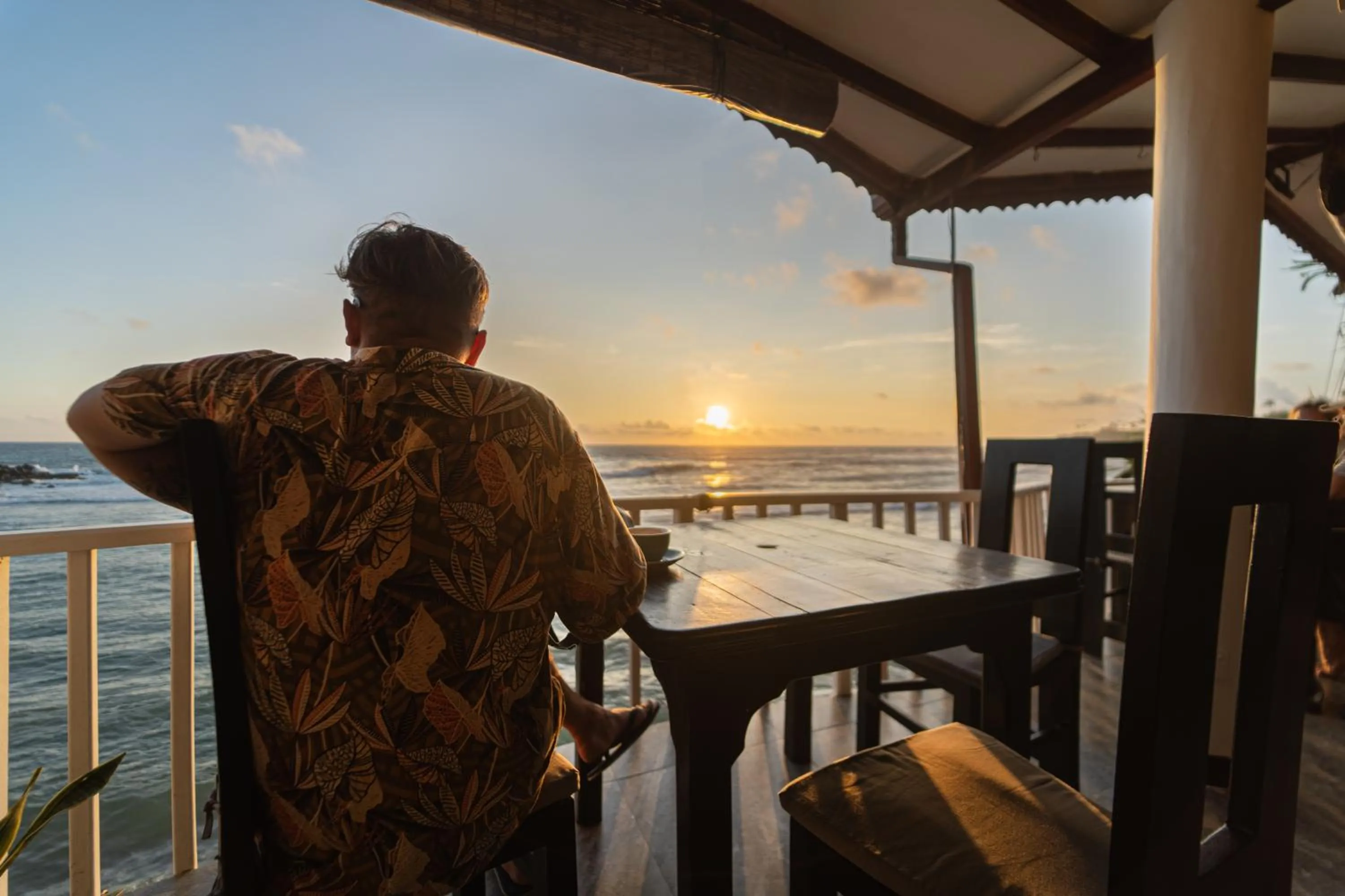 People in We Are Surfers Hotel
