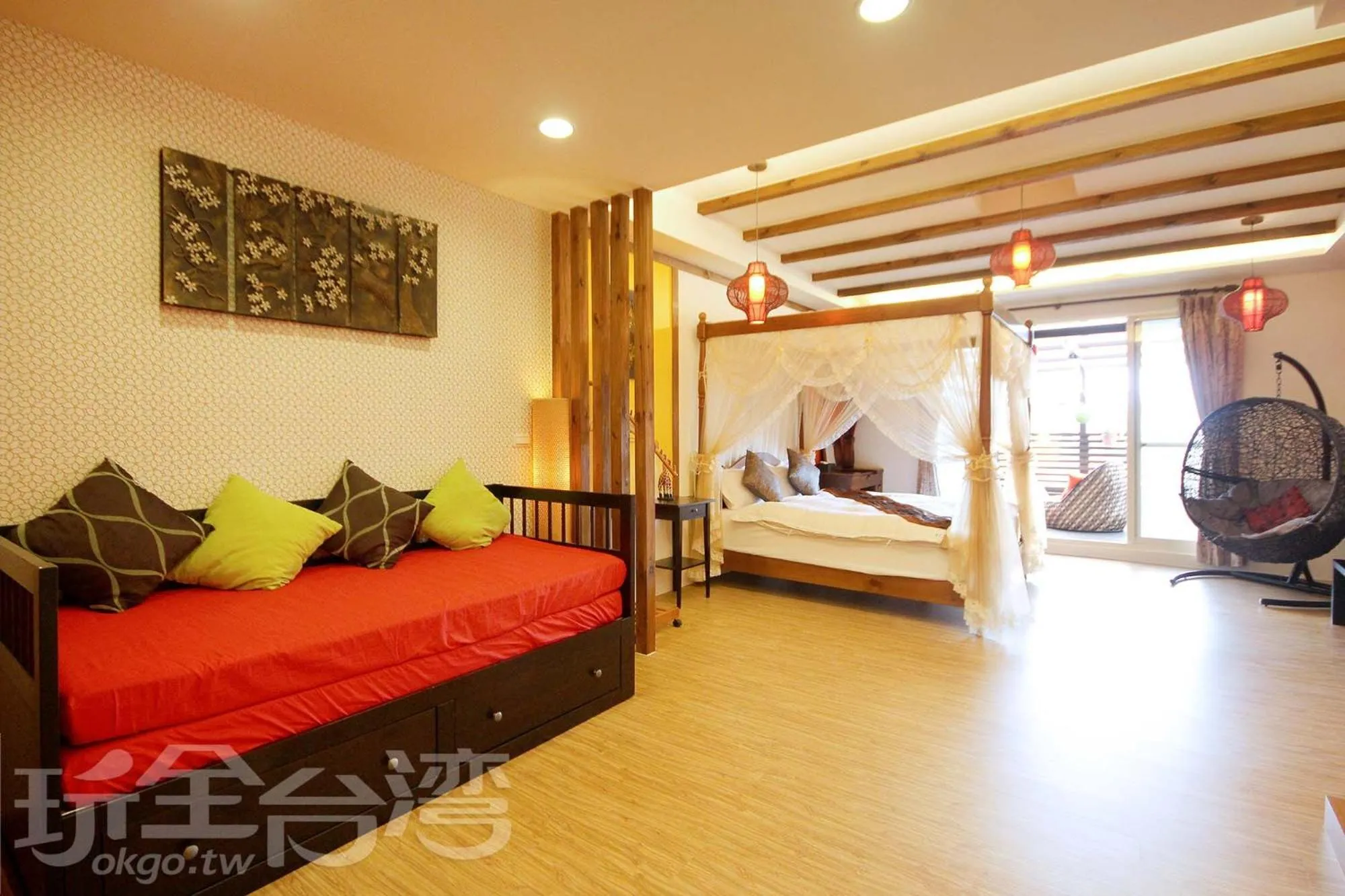 Property building, Bed in Park 61