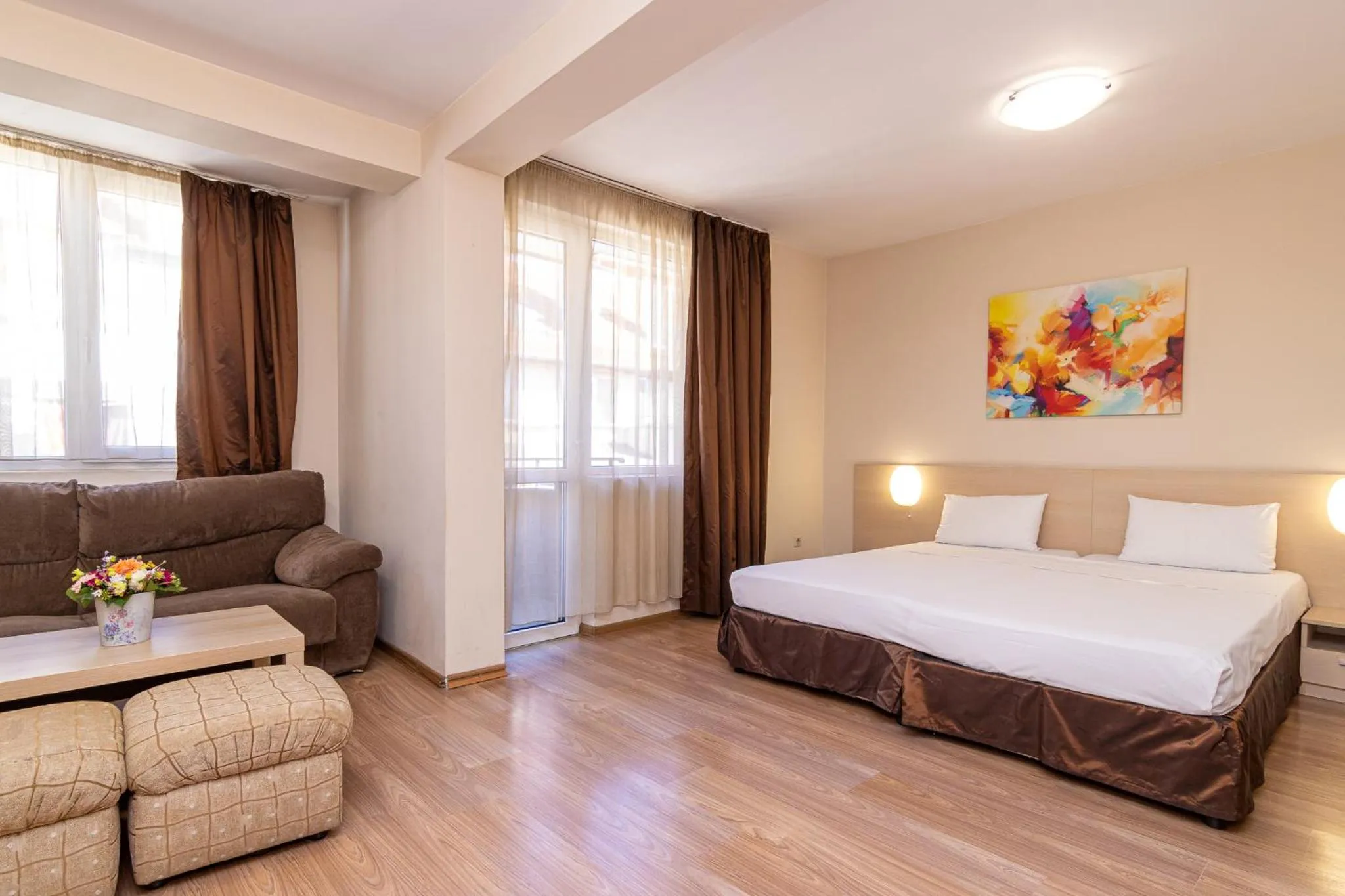 Photo of the whole room, Bed in Family Hotel Madrid