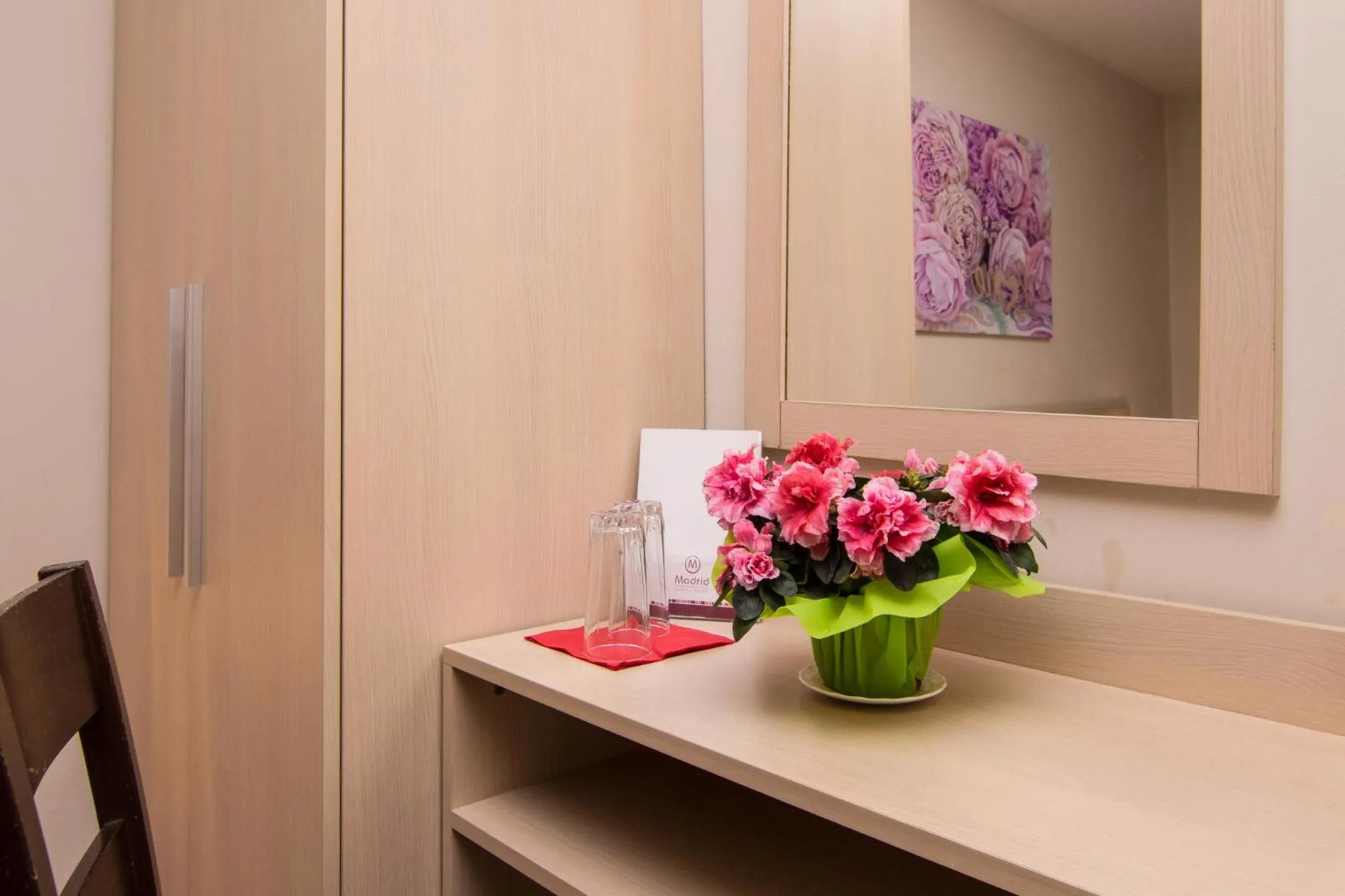 Coffee/tea facilities in Family Hotel Madrid