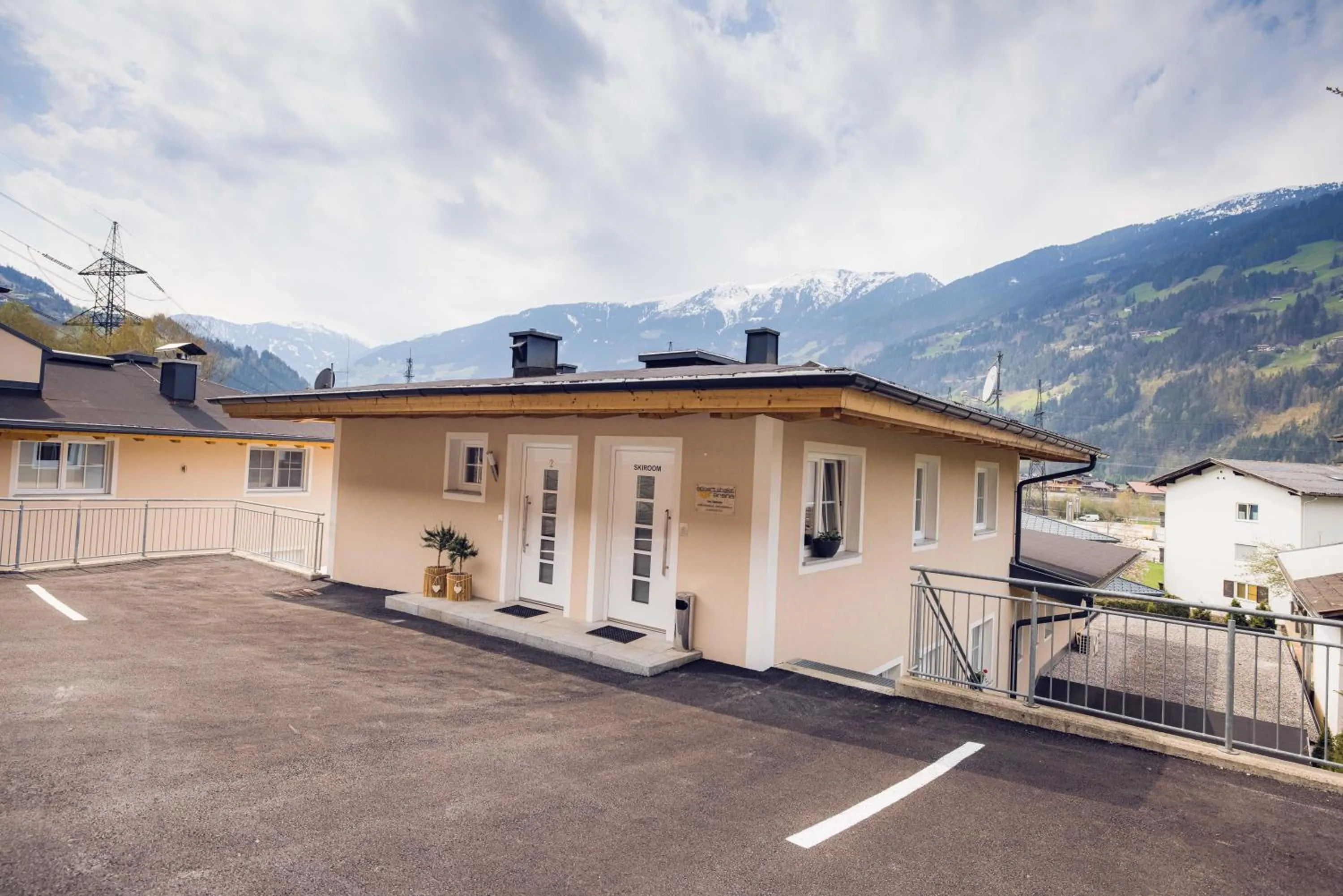 Property building in Chalet Arena