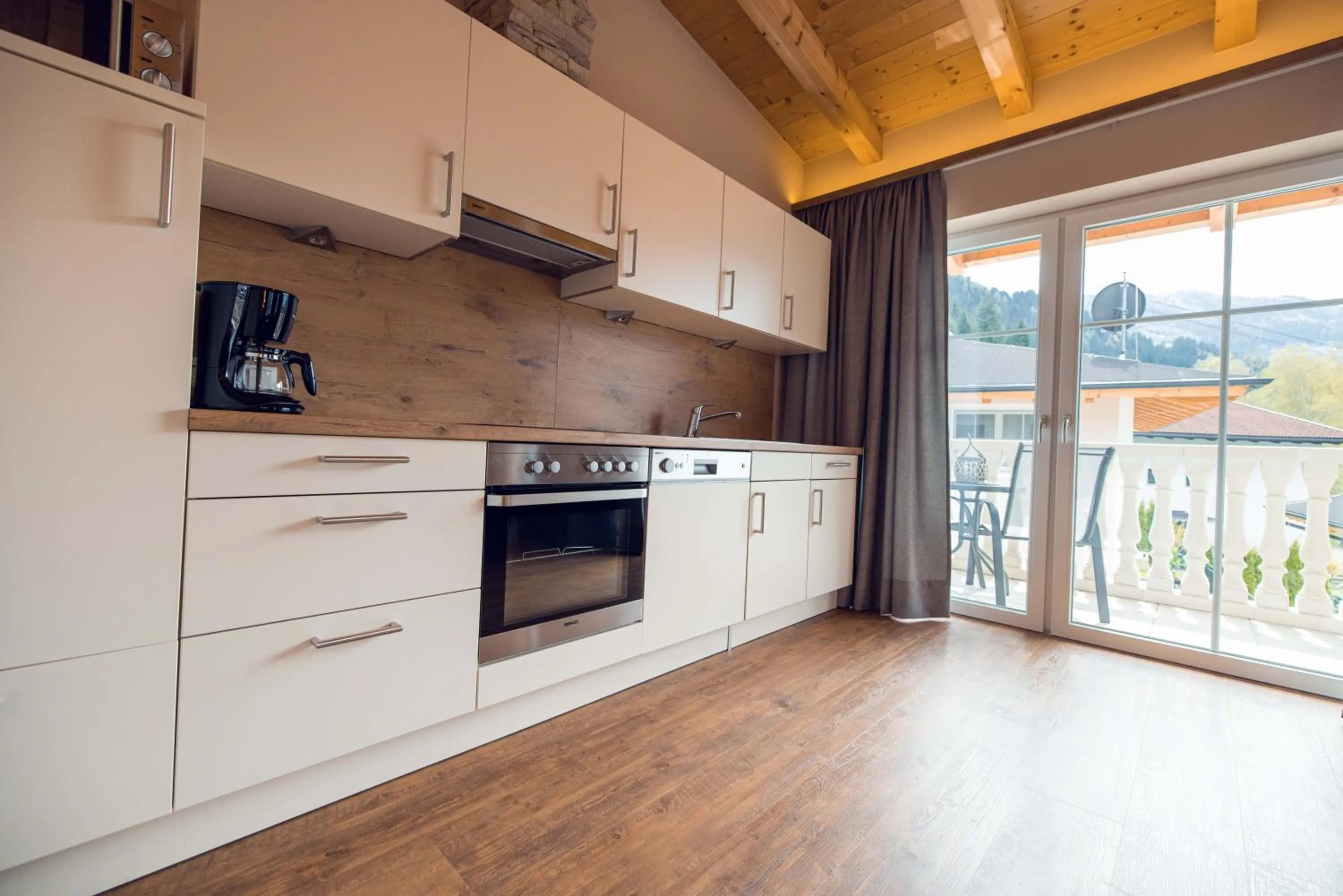 Kitchen or kitchenette in Chalet Arena