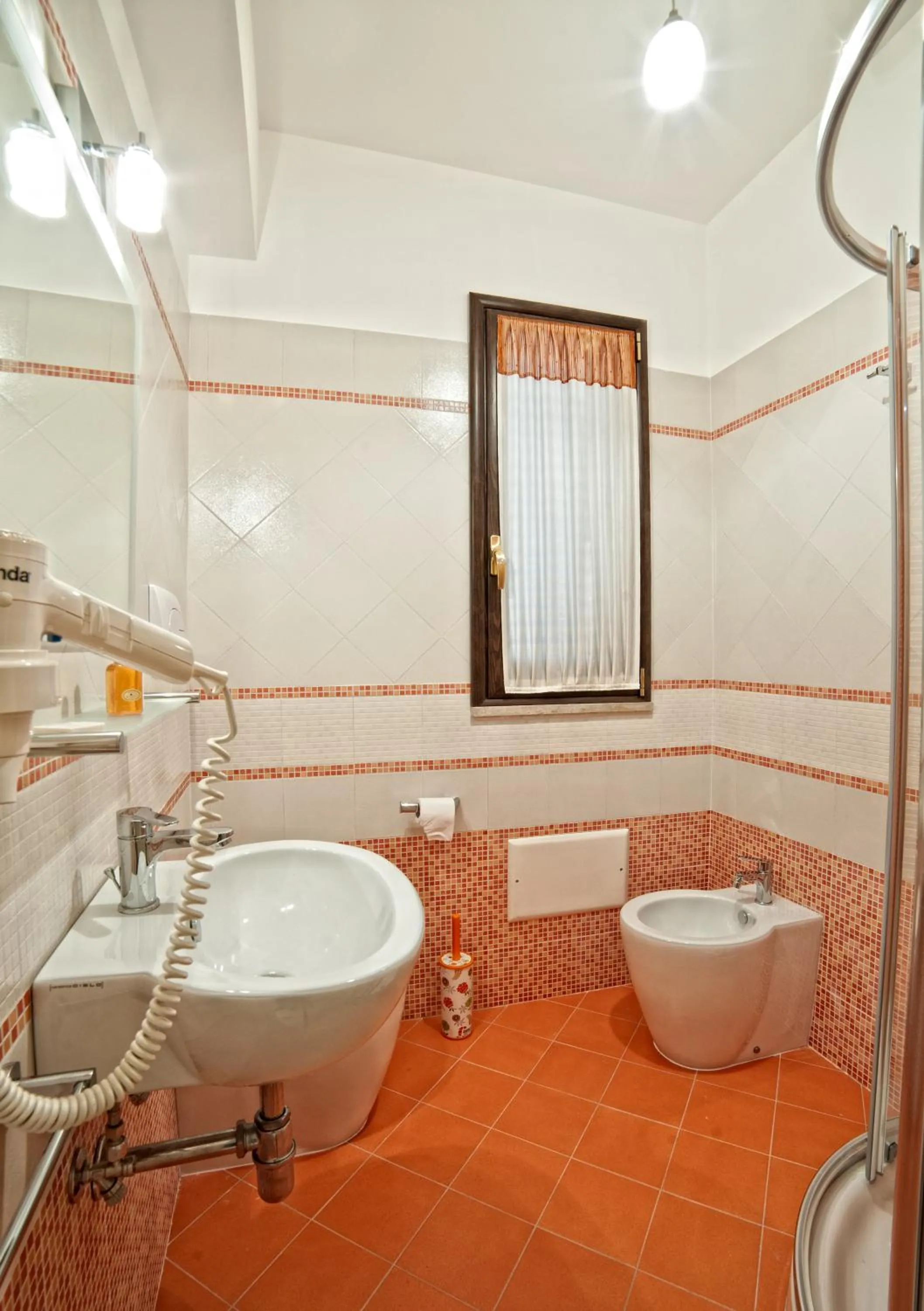 Shower in Airport House B&B