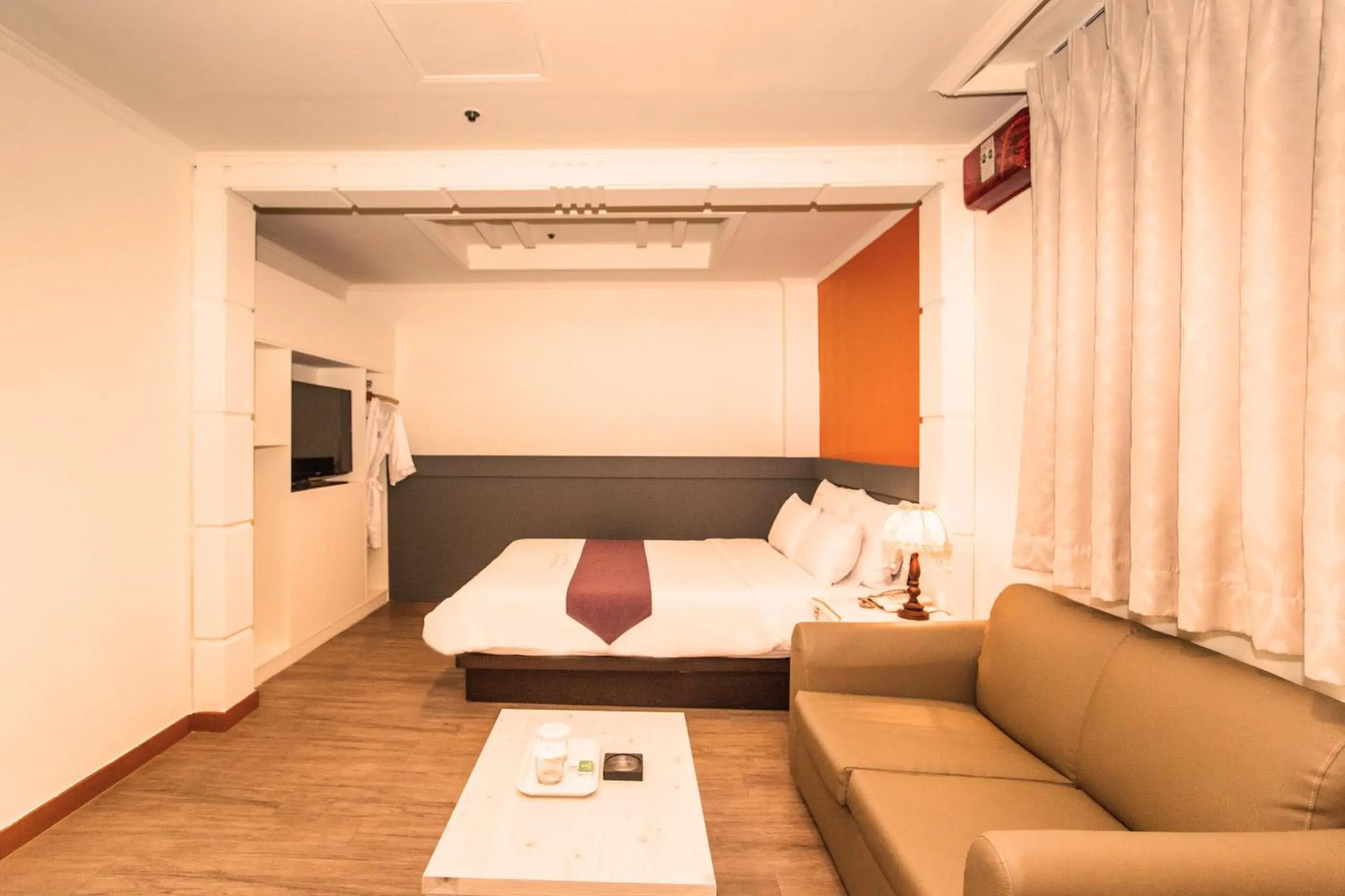 Bed in Hotel Noblesse Bed in Hotel Noblesse