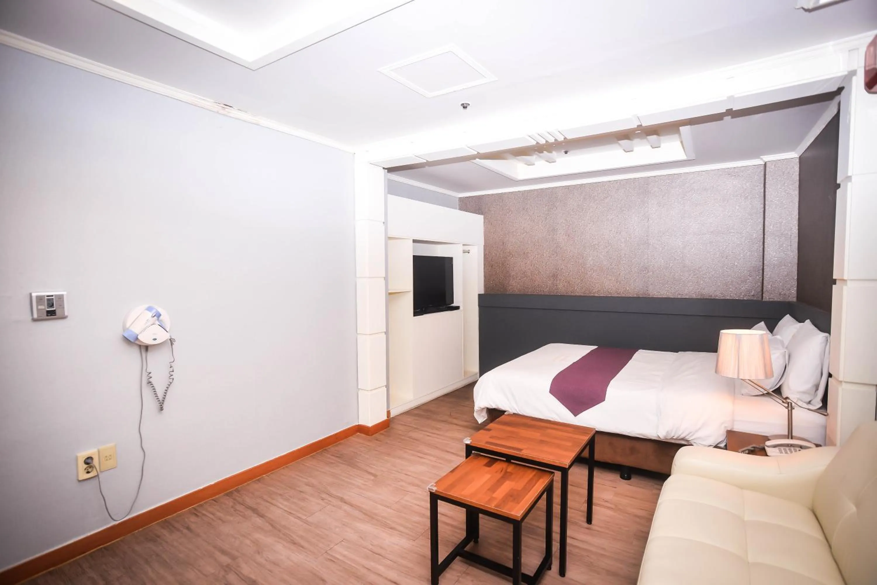 Bed in Hotel Noblesse