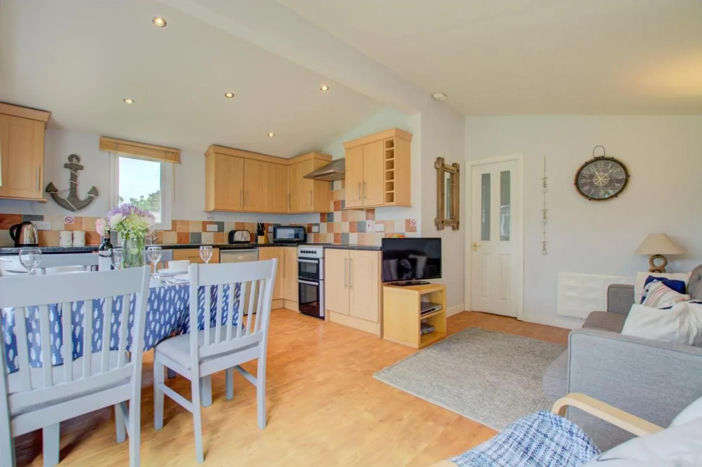 2 Bed in Padstow oc-p00551