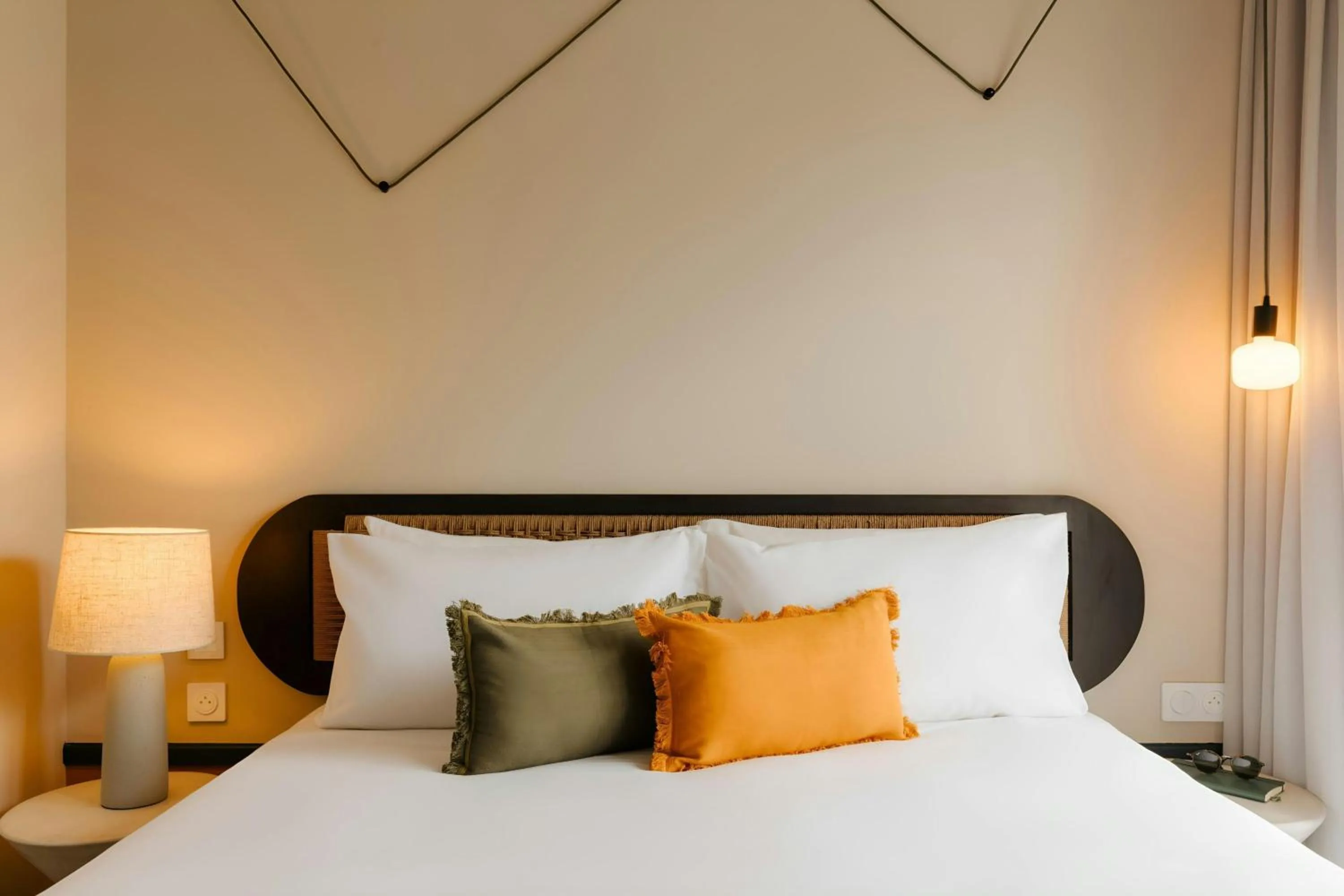 Bedroom, Bed in Yelo Promenade Hotel, Sonder Hotel by Marriott Bonvoy