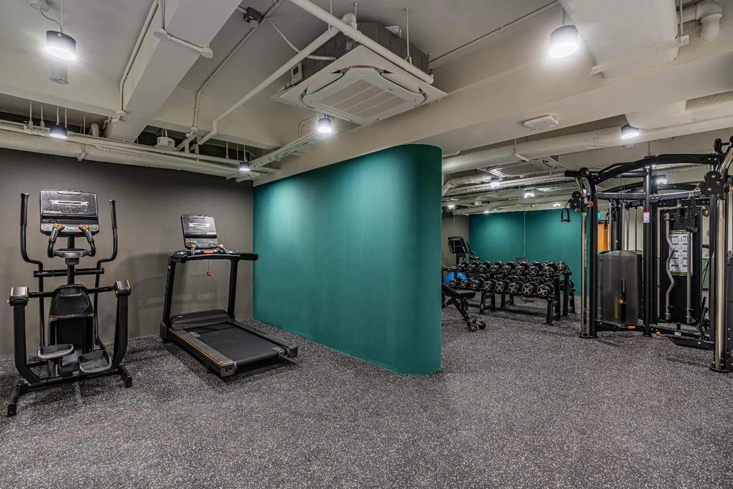 Fitness centre/facilities in Weave Suites - Midtown Fitness centre/facilities in Weave Suites - Midtown