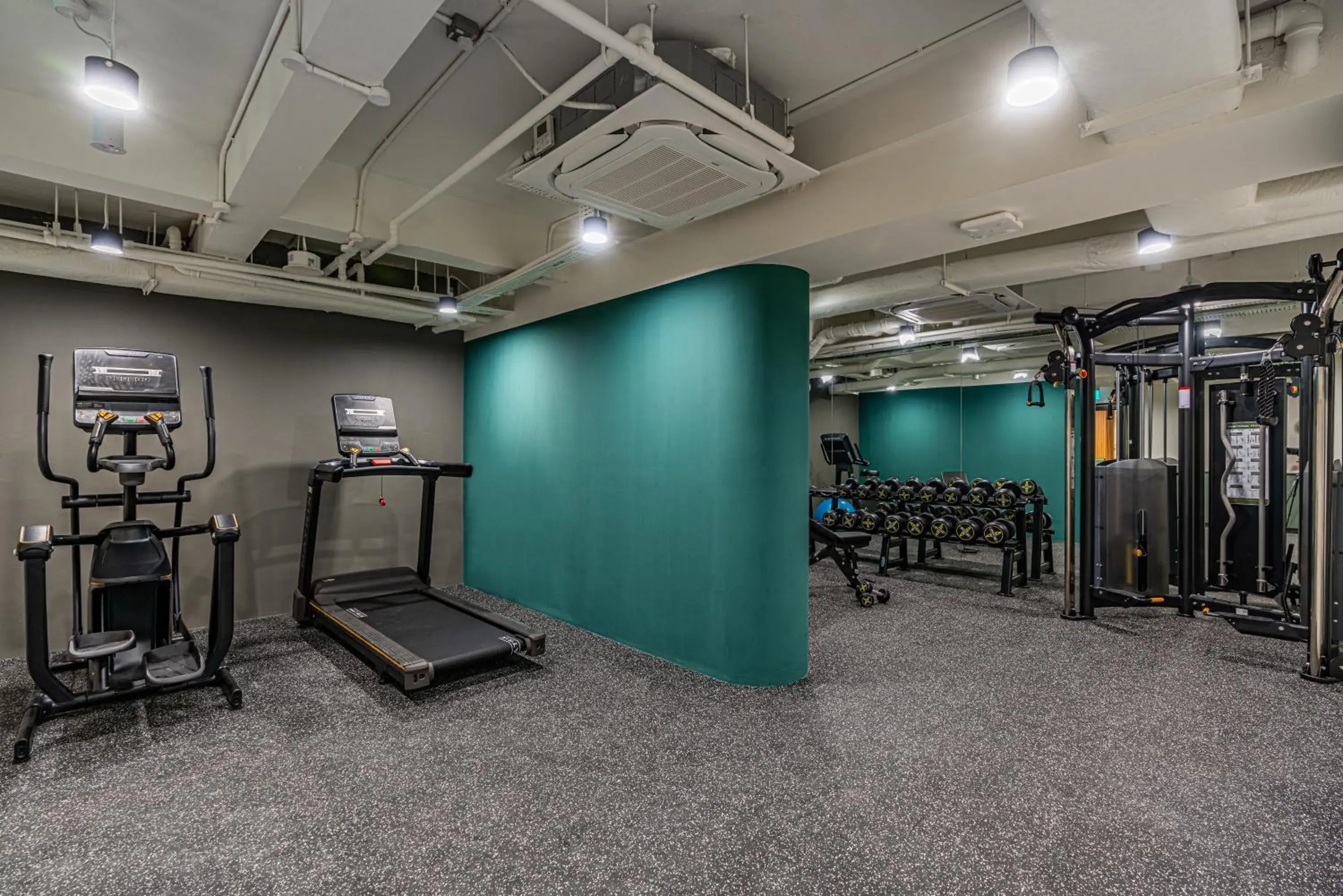 Fitness centre/facilities in Weave Suites - Midtown Fitness centre/facilities in Weave Suites - Midtown