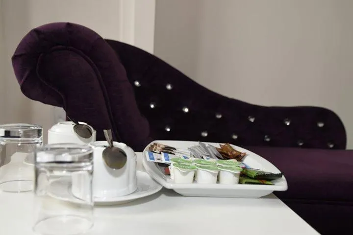 Coffee/tea facilities in Harry's Hotel & Restaurant