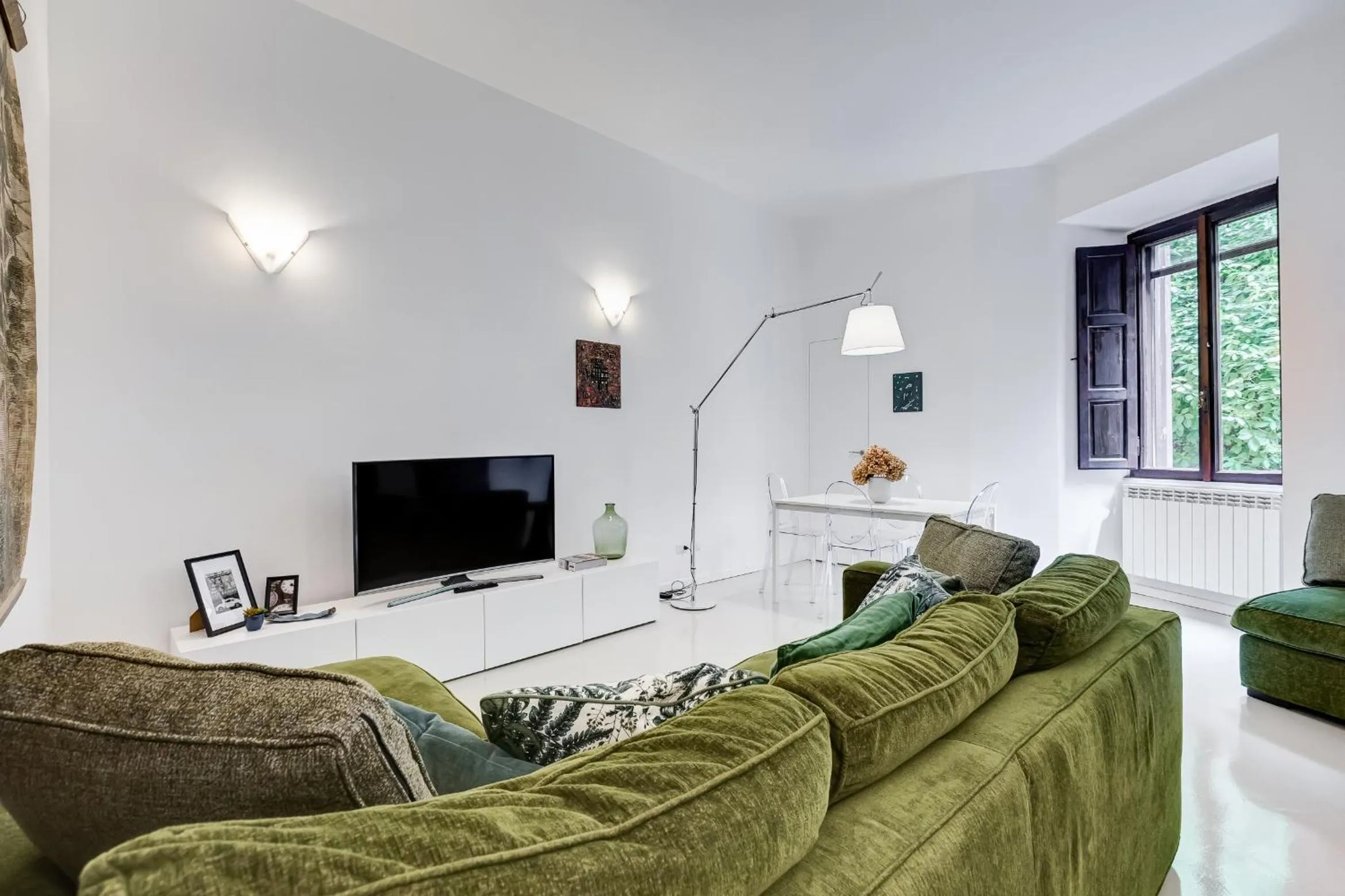 Seating area in Colosseo Exclusive House by Premium Suites Collection