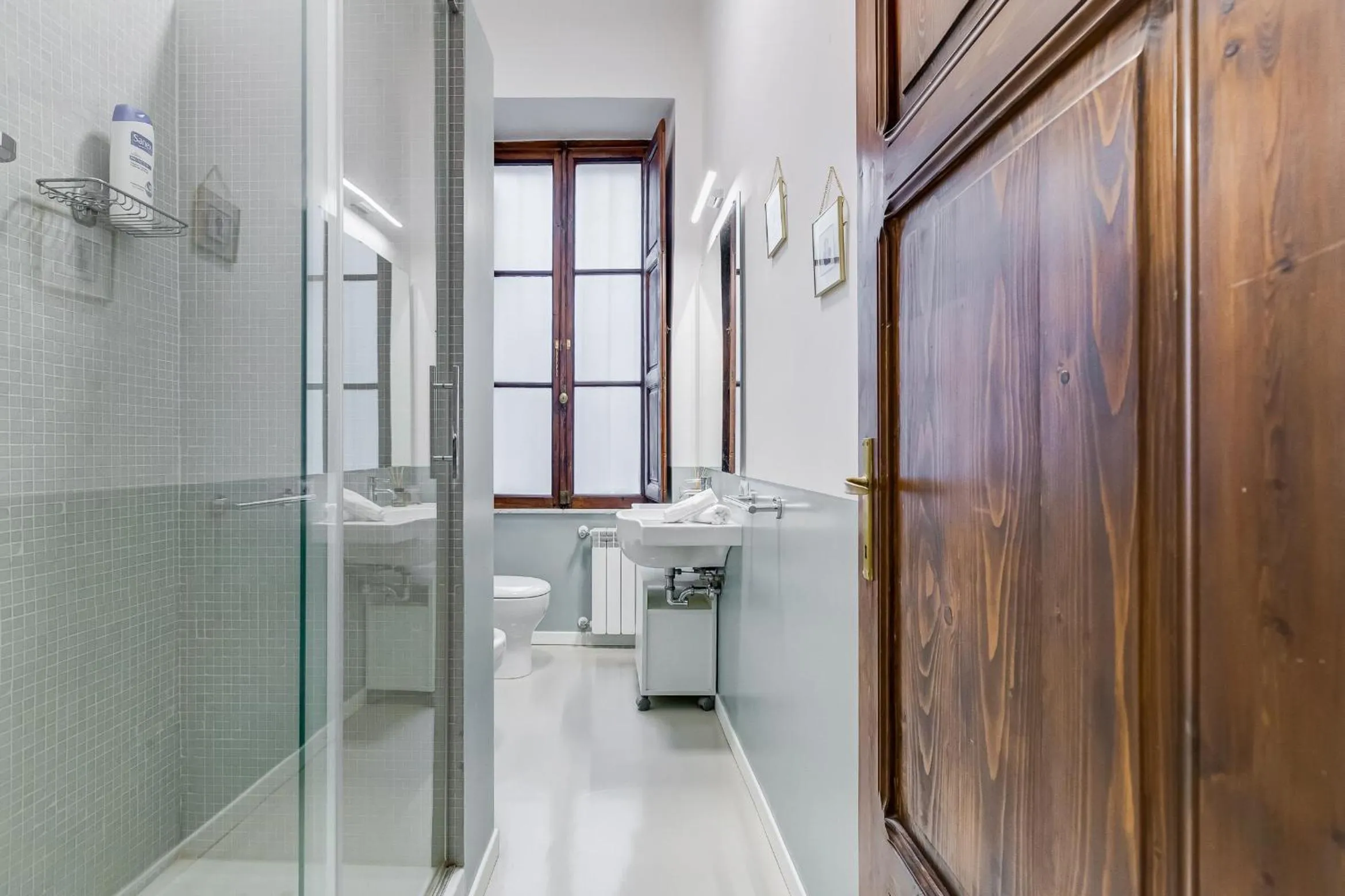Bathroom in Colosseo Exclusive House by Premium Suites Collection