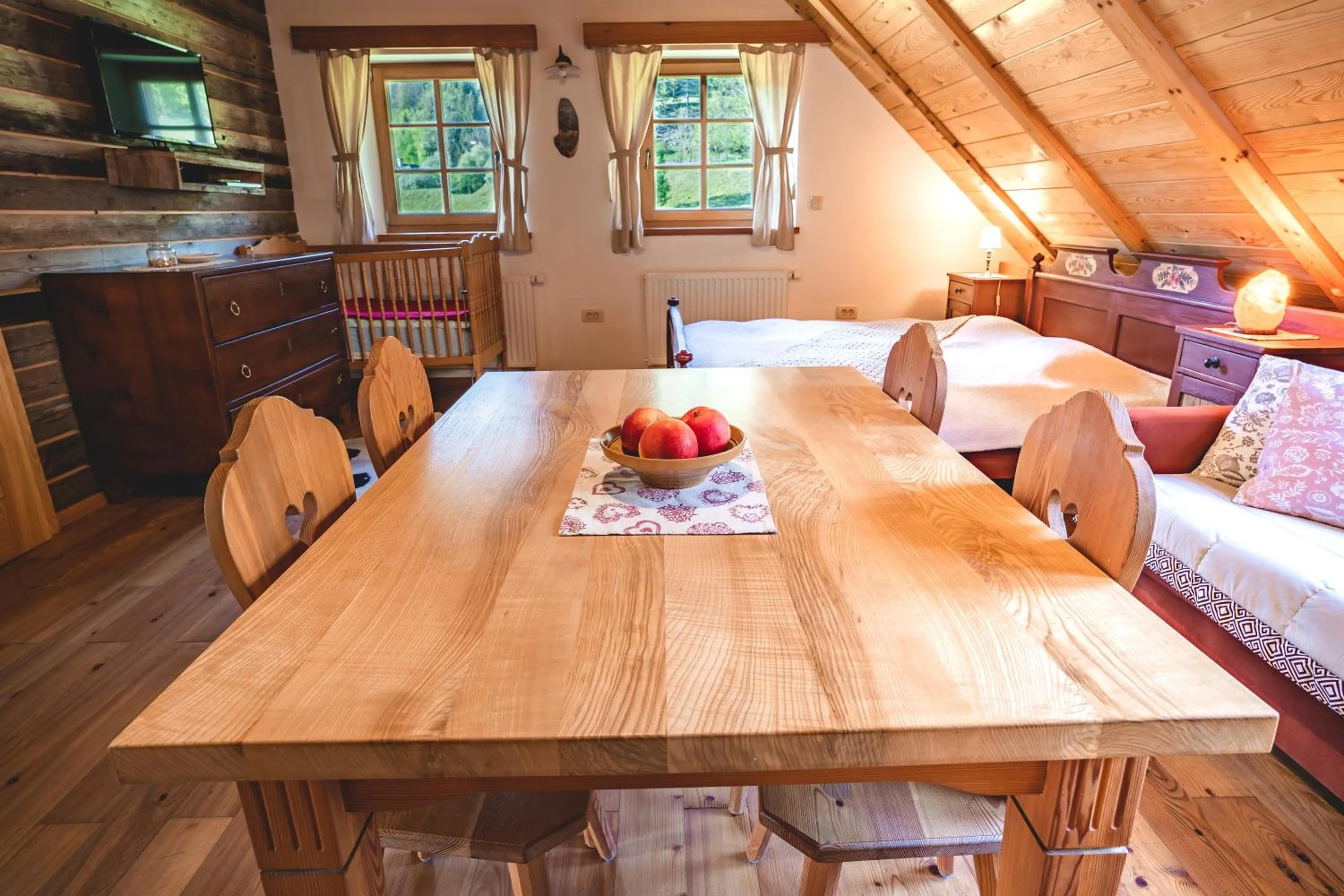 Living room, Bed in Tourist Farm Šenkova Domačija