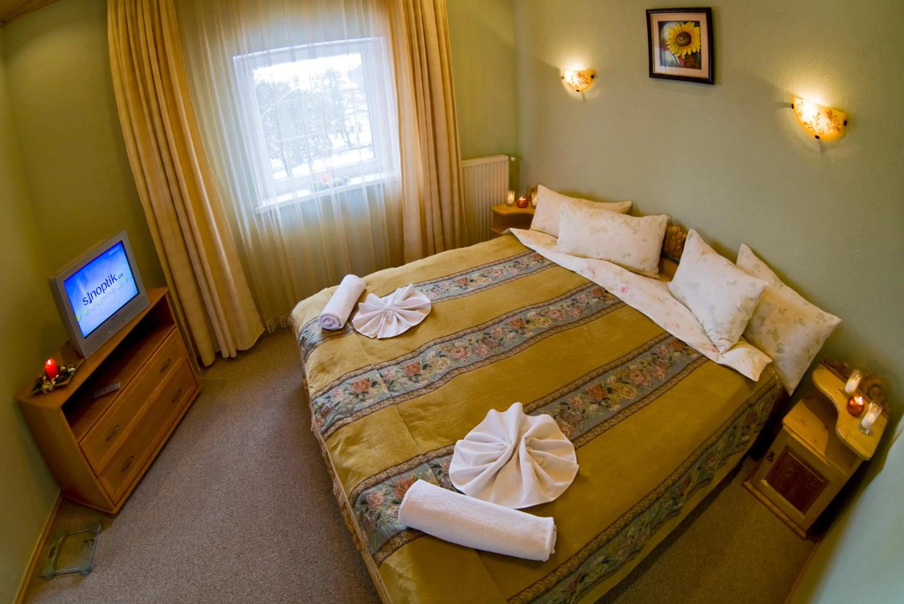 Bedroom, Bed in Oberig