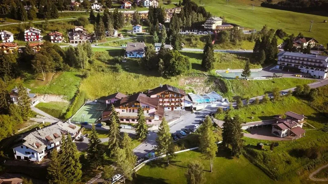 Property building in Ciccio Hotel Polsa di Brentonico