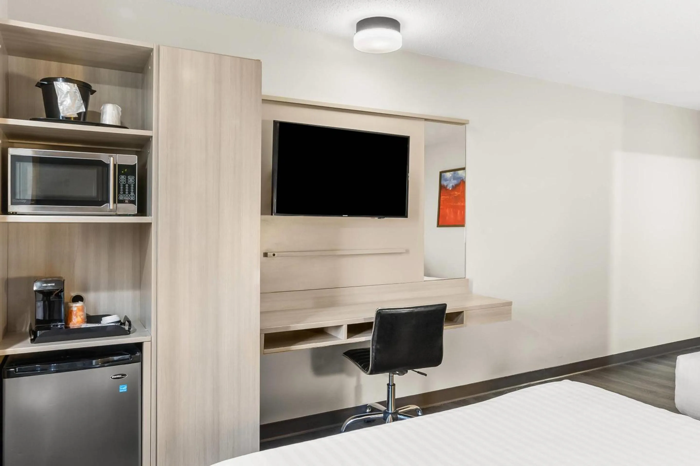 Bedroom, Bed in Quality Inn & Suites Nashville - Bellevue