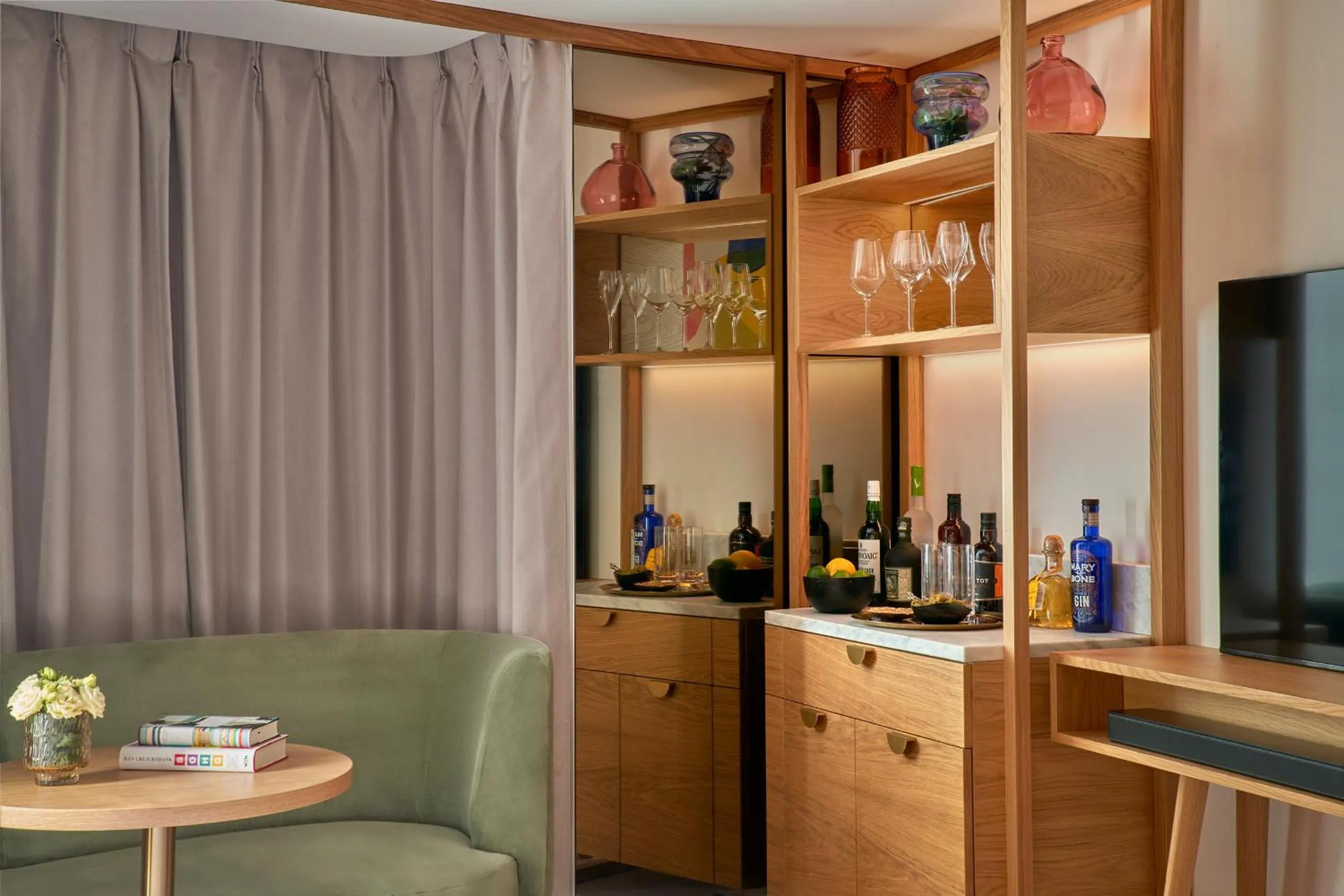 oven in The BoTree - Preferred Hotels and Resorts