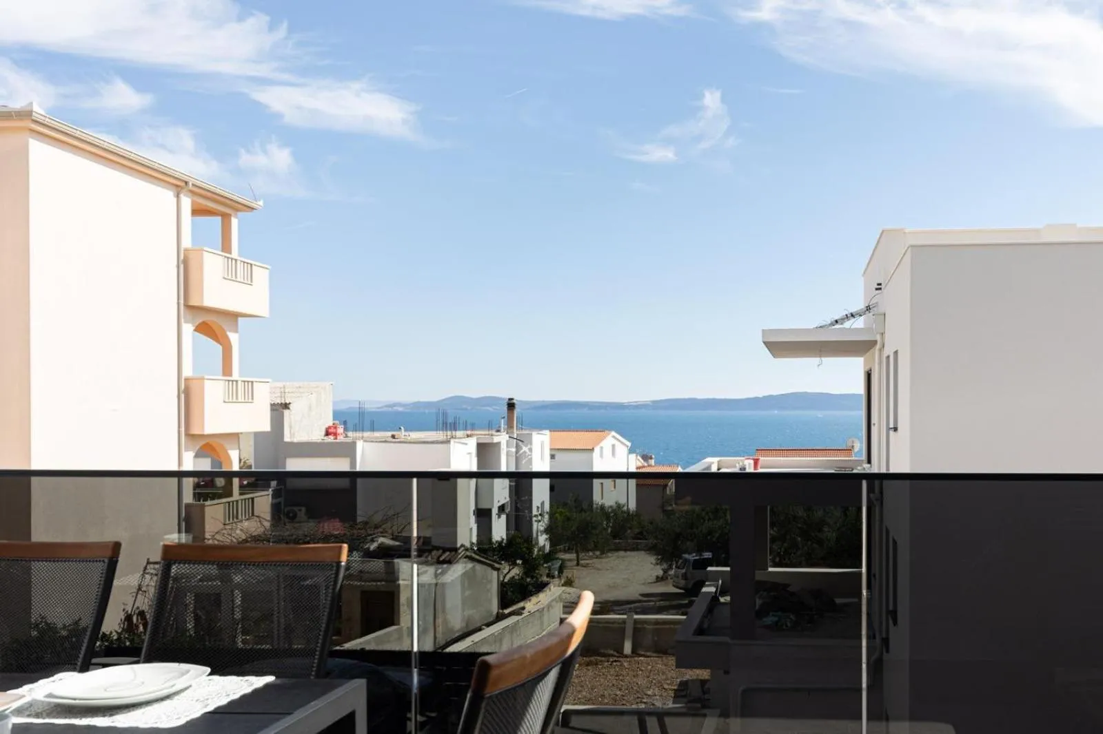 Apartment Summer Breeze Okrug Gornji