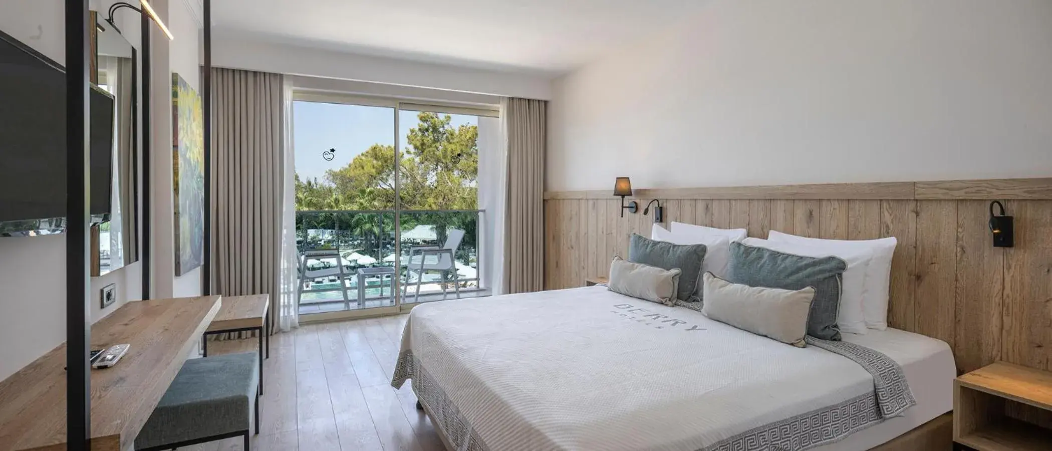 Bedroom, Bed in Berry Blue Hotels Bedroom, Bed in Berry Blue Hotels