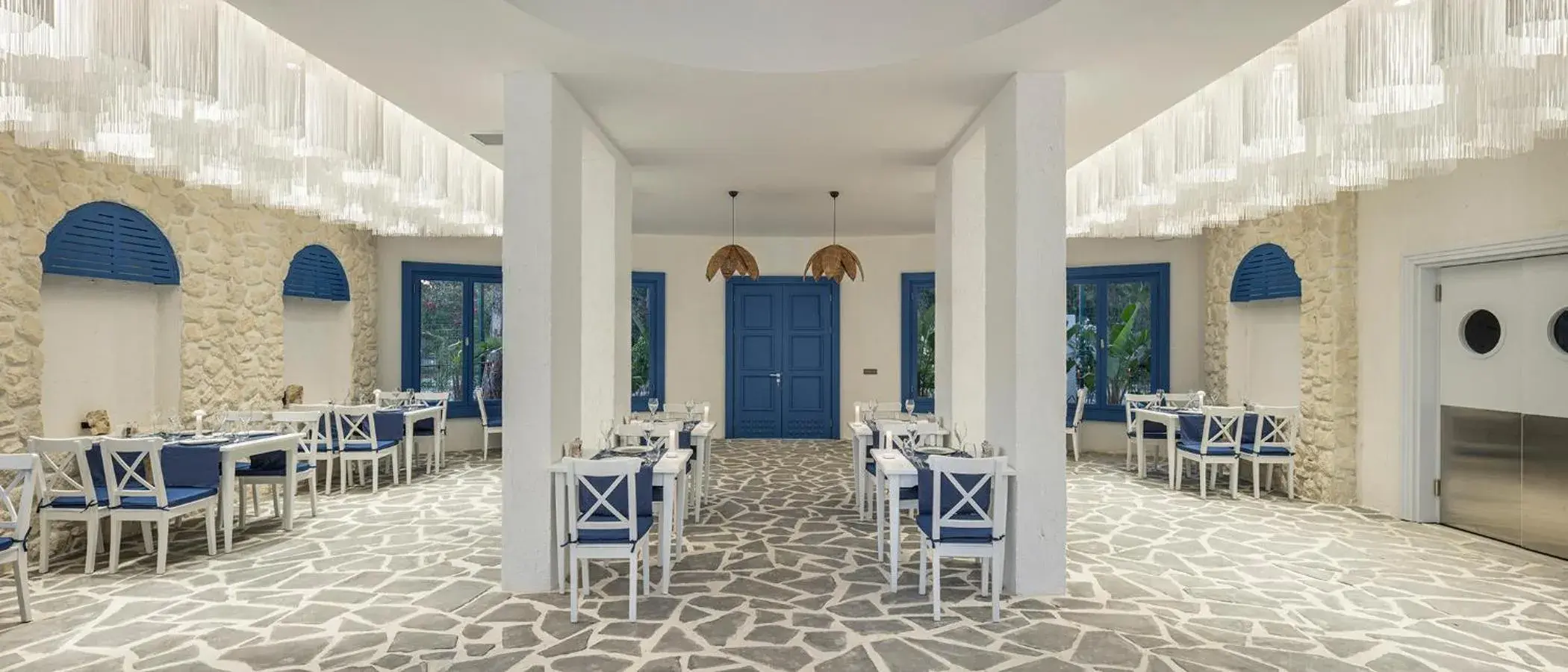 Restaurant/places to eat in Berry Blue Hotels Restaurant/places to eat in Berry Blue Hotels