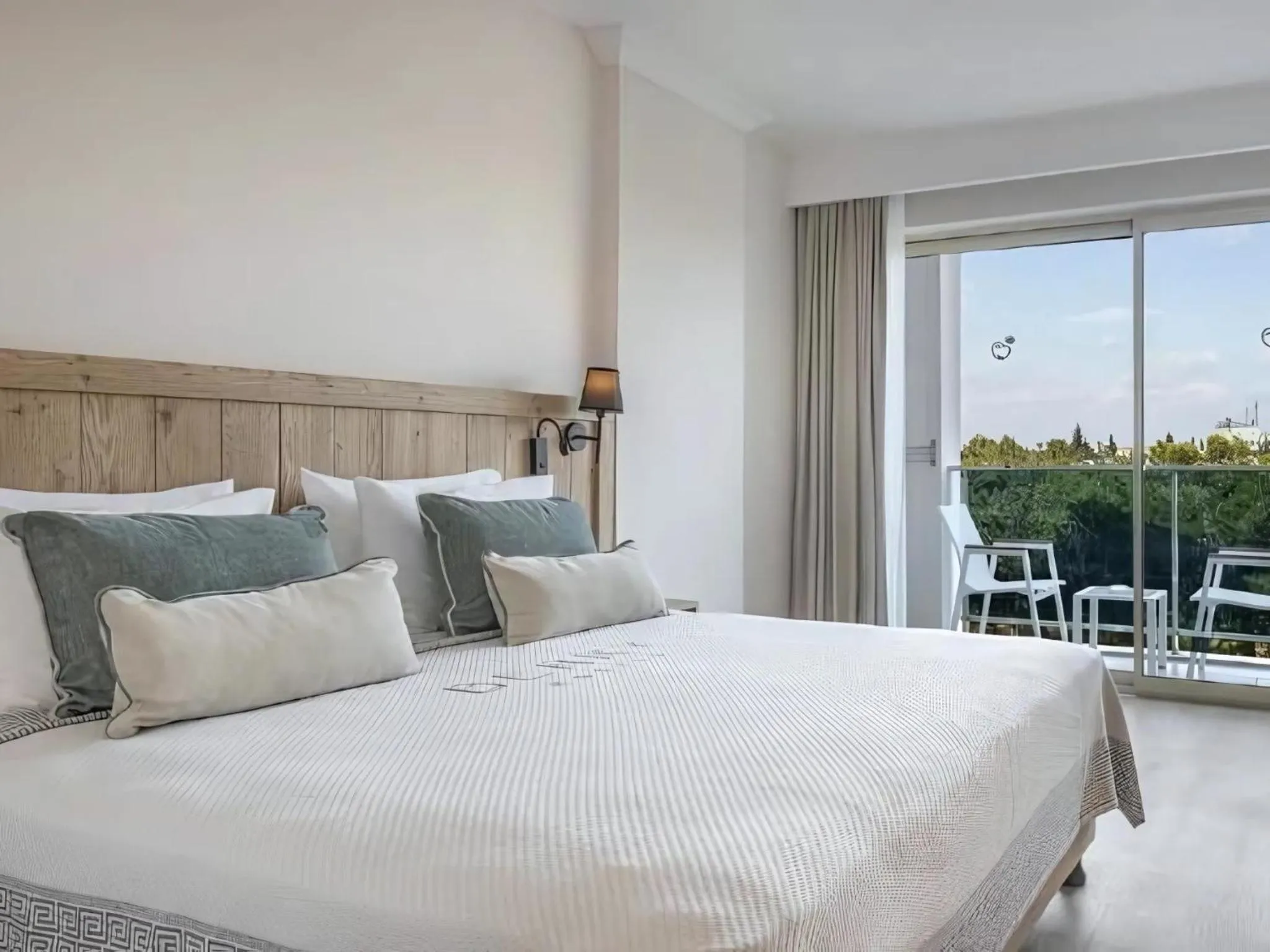 Photo of the whole room, Bed in Berry Blue Hotels