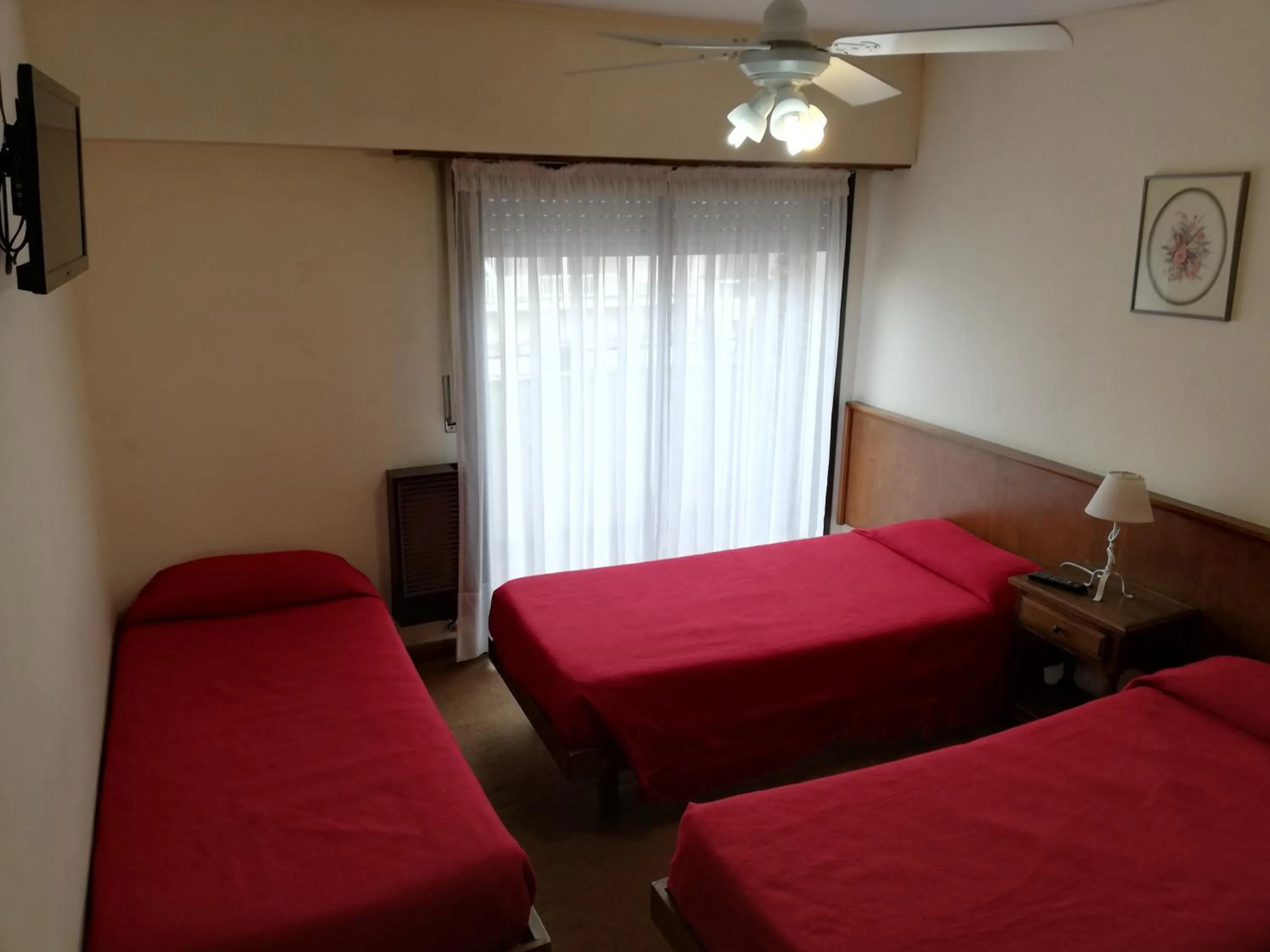 Bed in Necochea Real Hotel