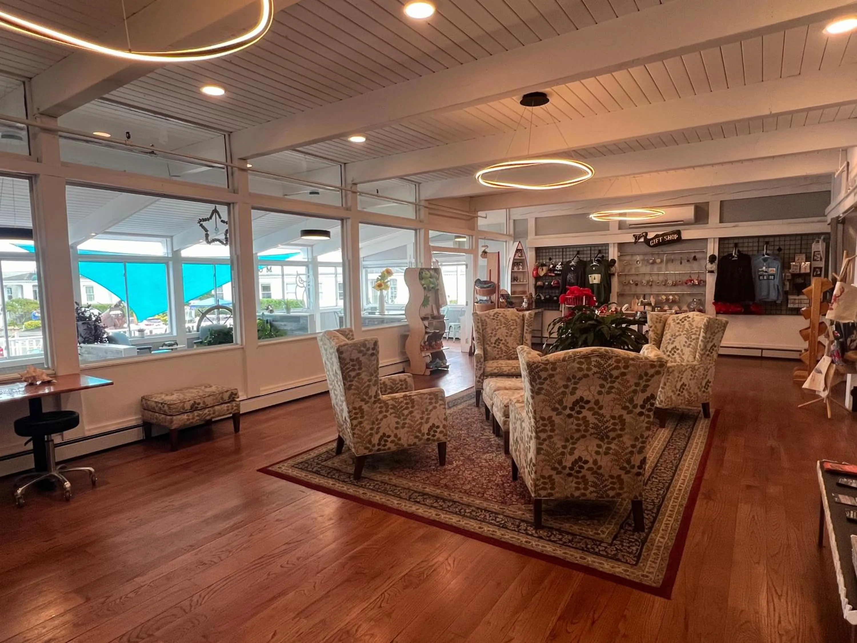 Trade Winds on the Bay