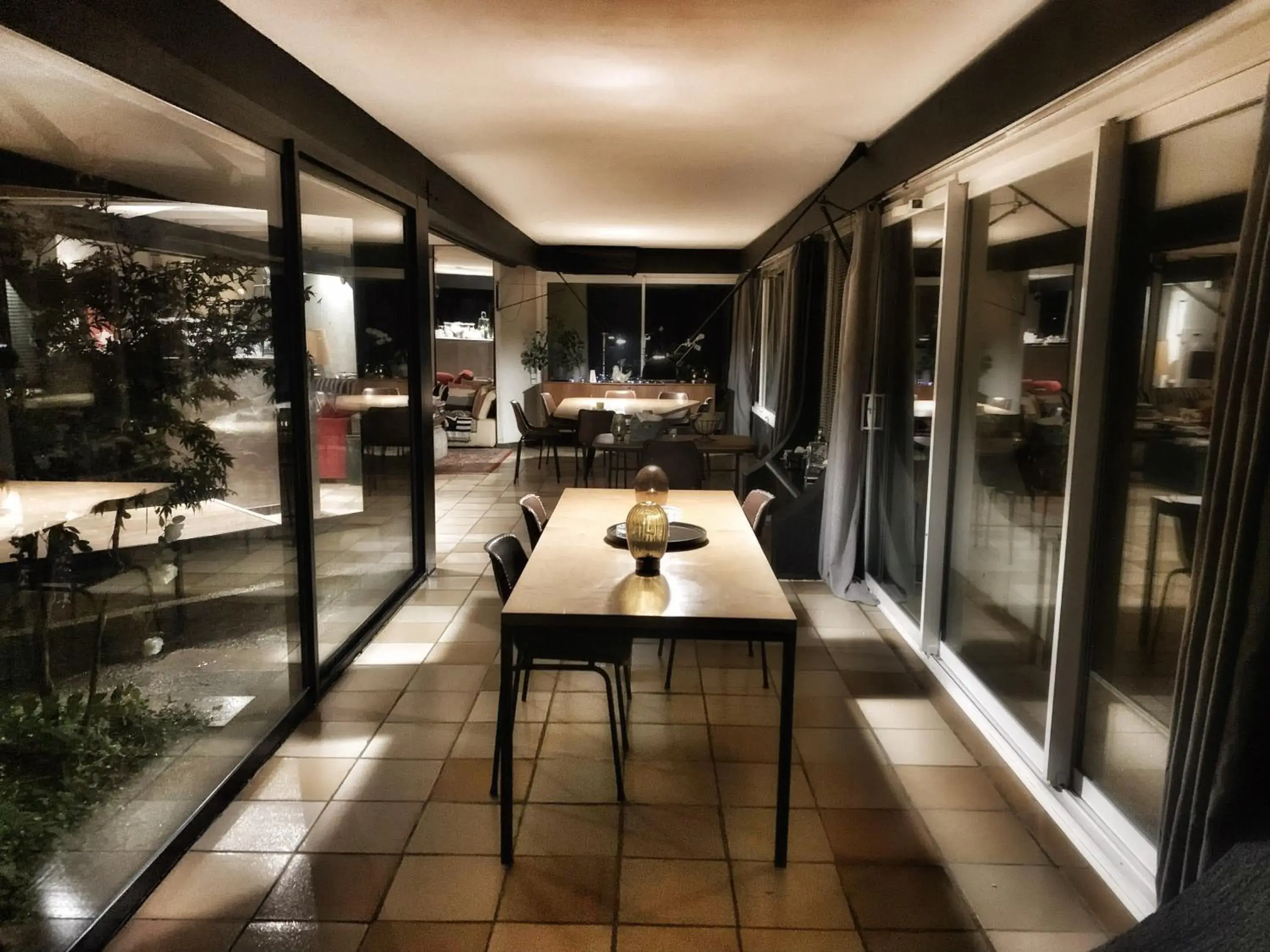 Restaurant/places to eat in Casa mARTa : Suites, terrasses et vue panoramique Restaurant/places to eat in Casa mARTa : Suites, terrasses et vue panoramique