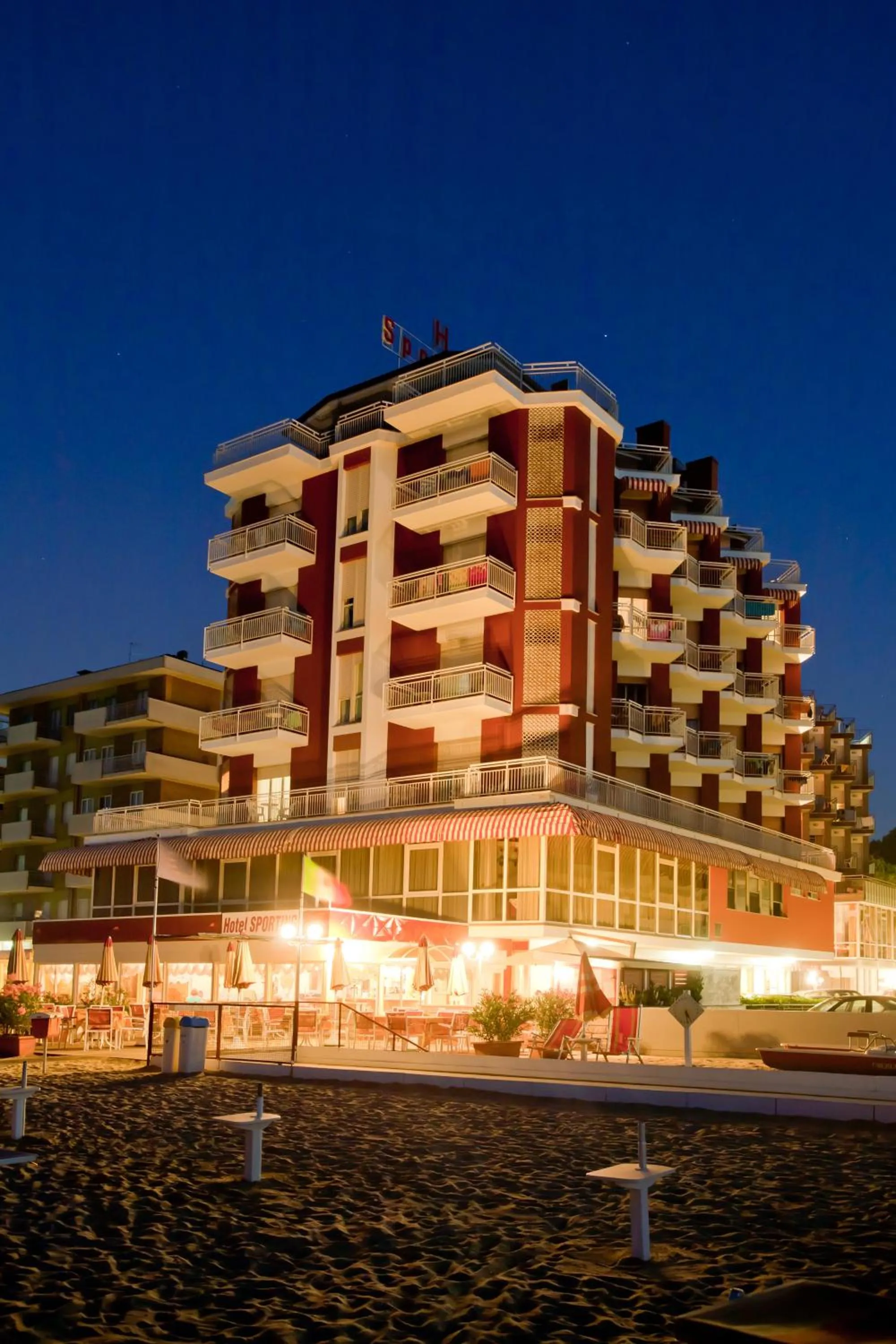 Facade/entrance in Hotel Sporting