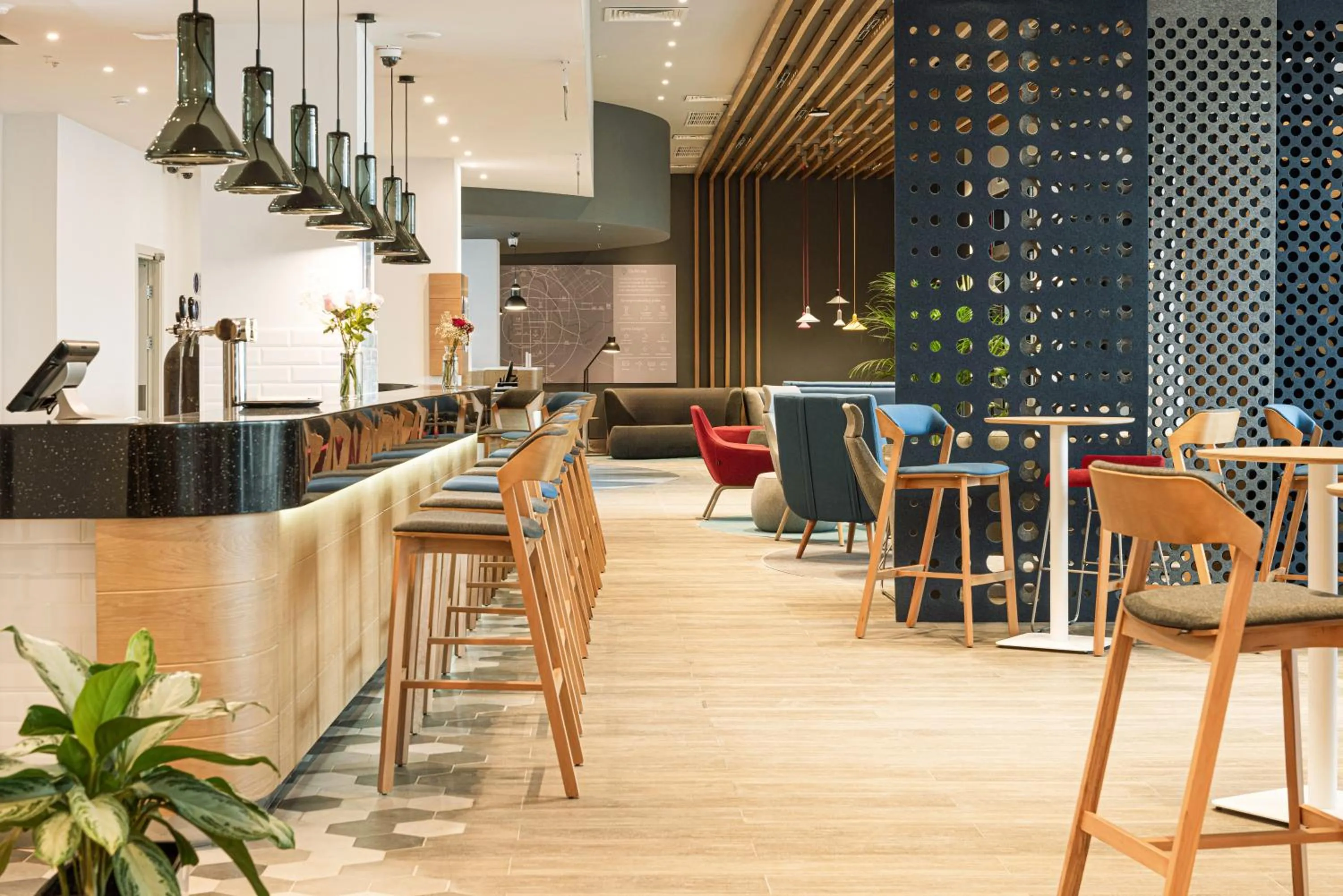 Lounge or bar in Holiday Inn Express - Astana - Turan by IHG