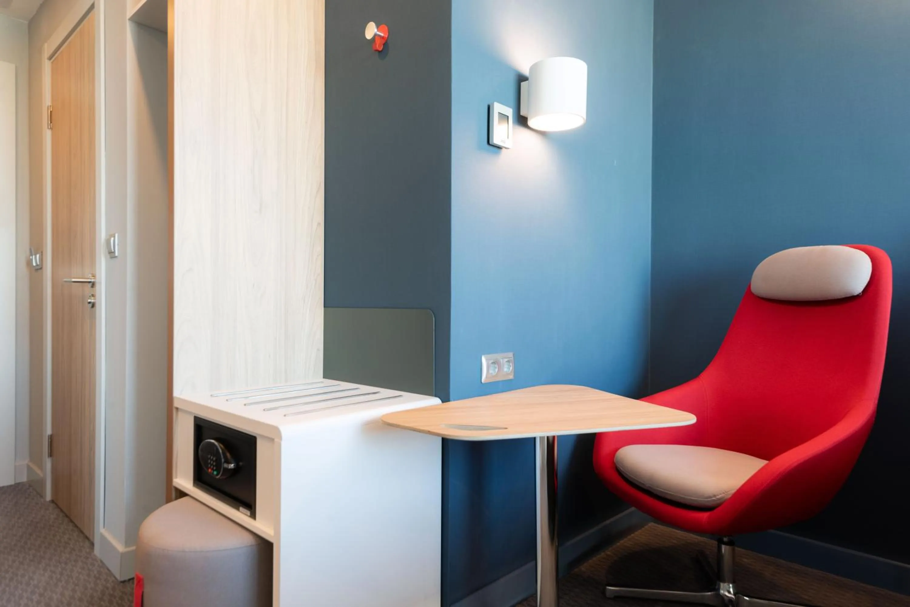 hair dresser in Holiday Inn Express - Astana - Turan by IHG