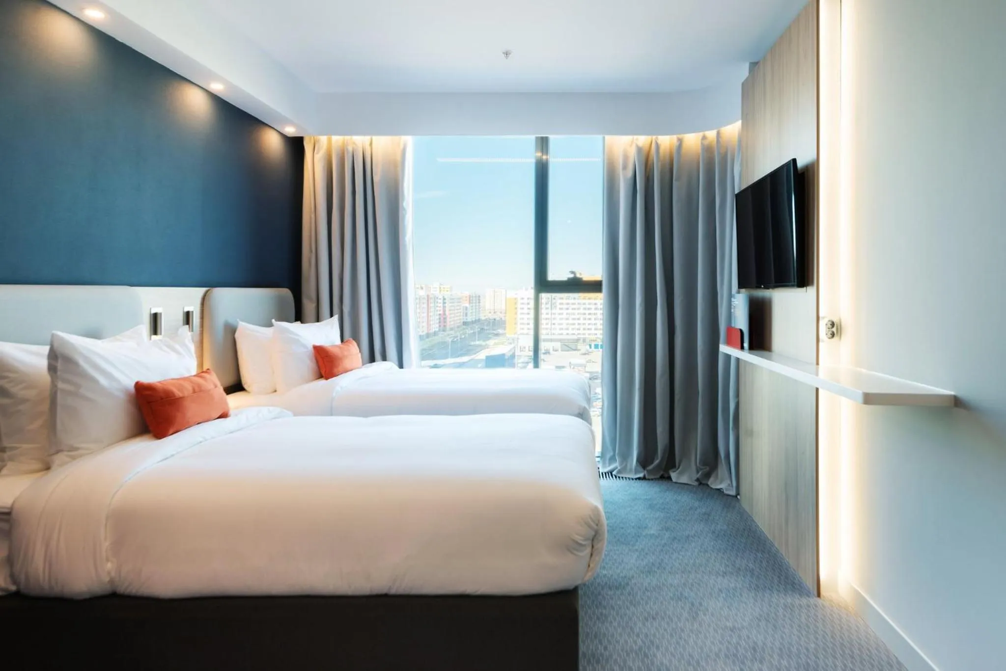 Photo of the whole room, Bed in Holiday Inn Express - Astana - Turan by IHG