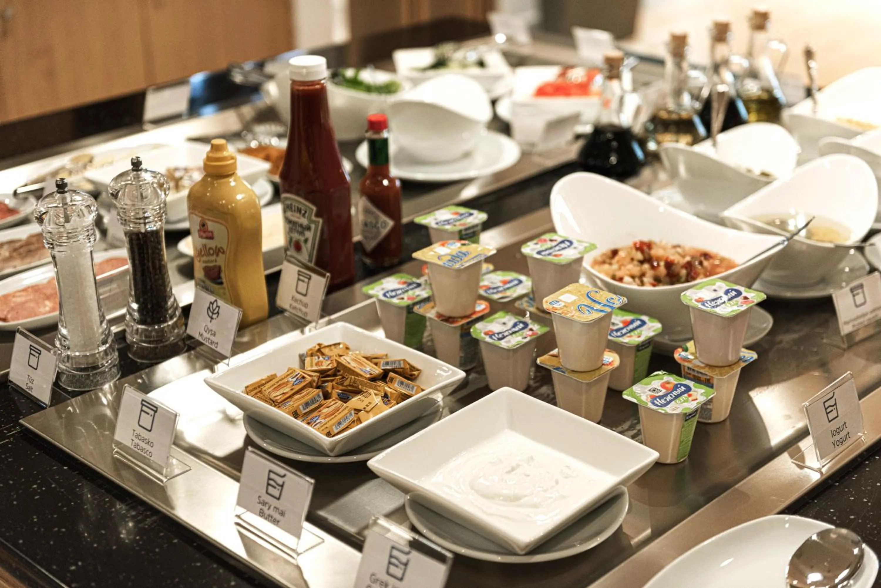 Buffet breakfast in Holiday Inn Express - Astana - Turan by IHG