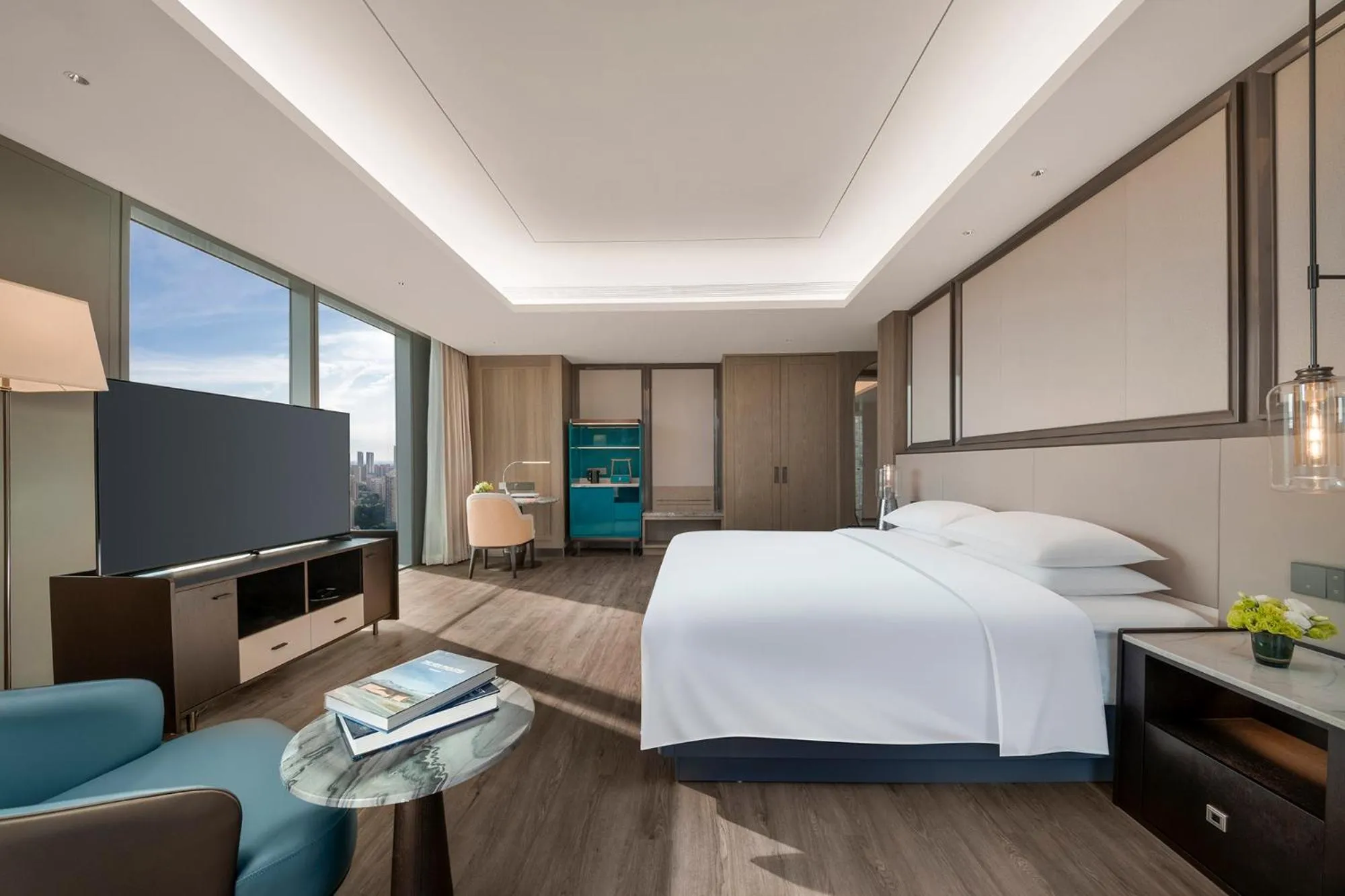 Bedroom, Bed in Crowne Plaza Hangzhou Linping by IHG