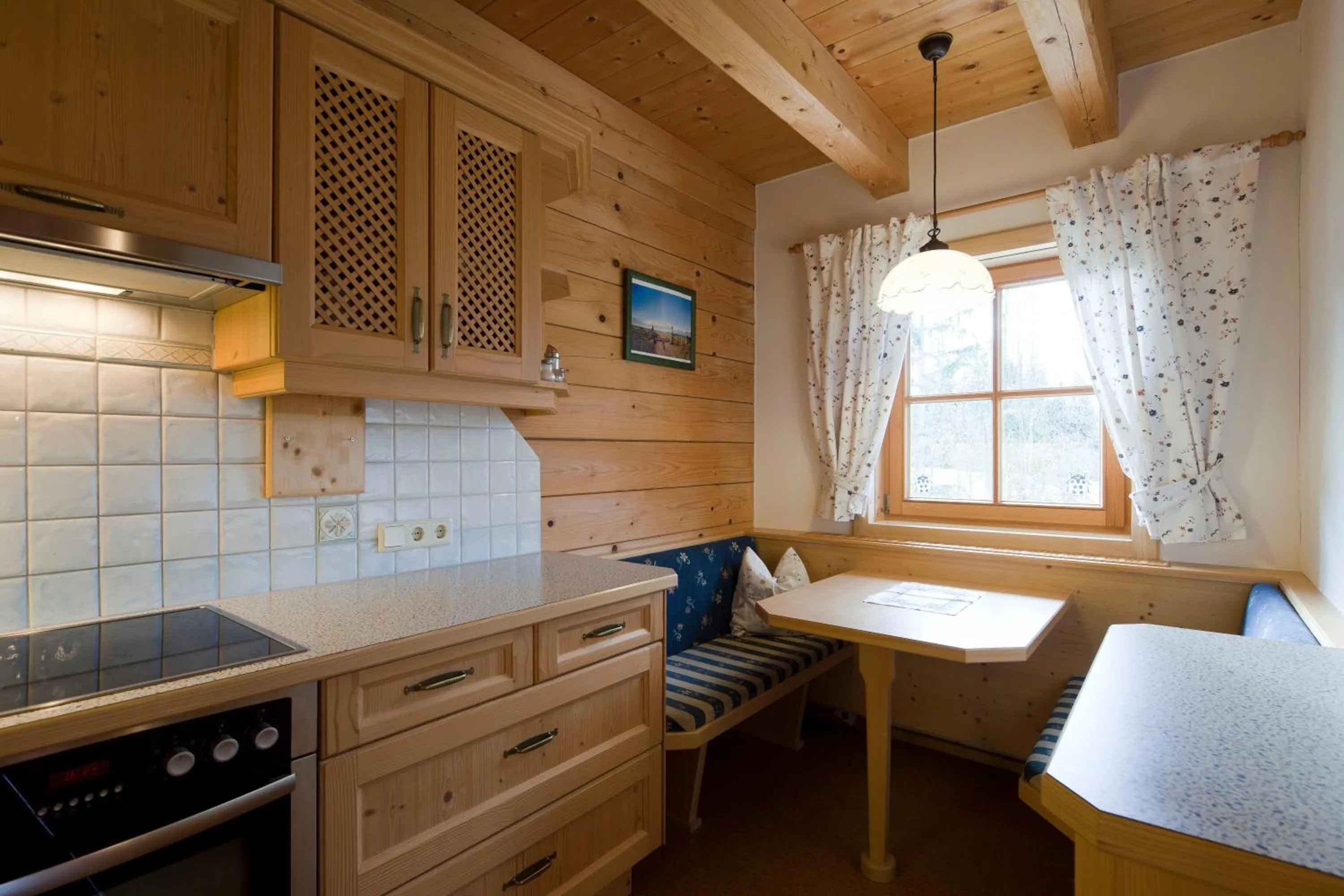 Kitchen or kitchenette in Chaletwohnung Lederer