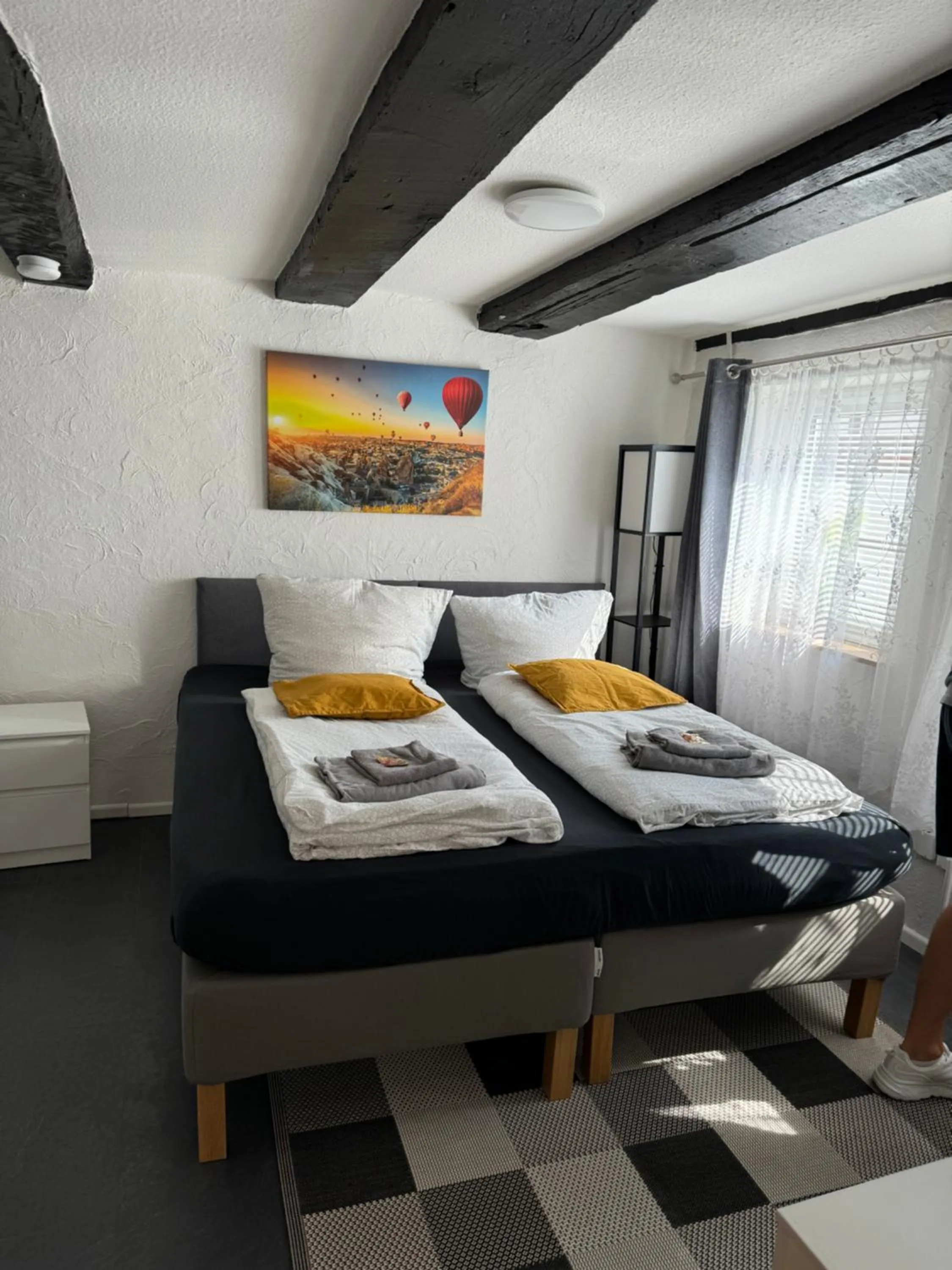 Bed in Ferienwohnung-Goldener Winkel